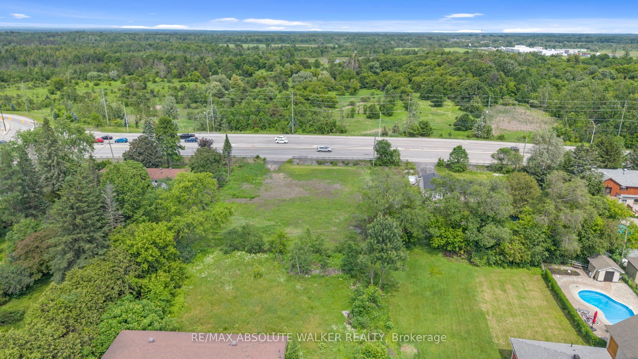 4320 Bank Street, Blossom Park - Airport and Area, ON K1T 3W8 photo 4