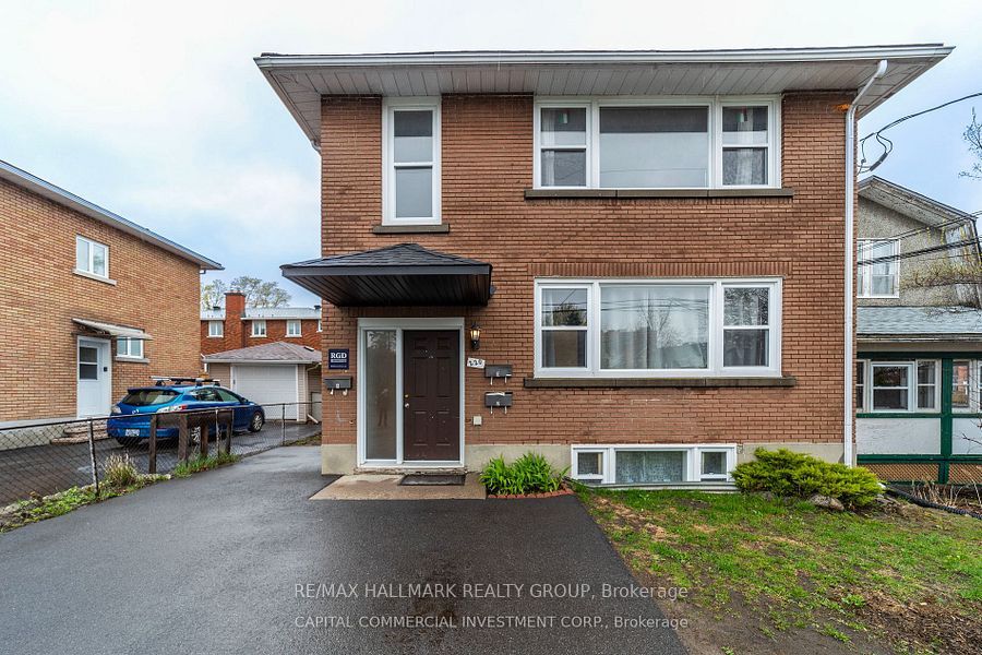 220 Compton Avenue 1, Woodroffe, ON K2A 5A9