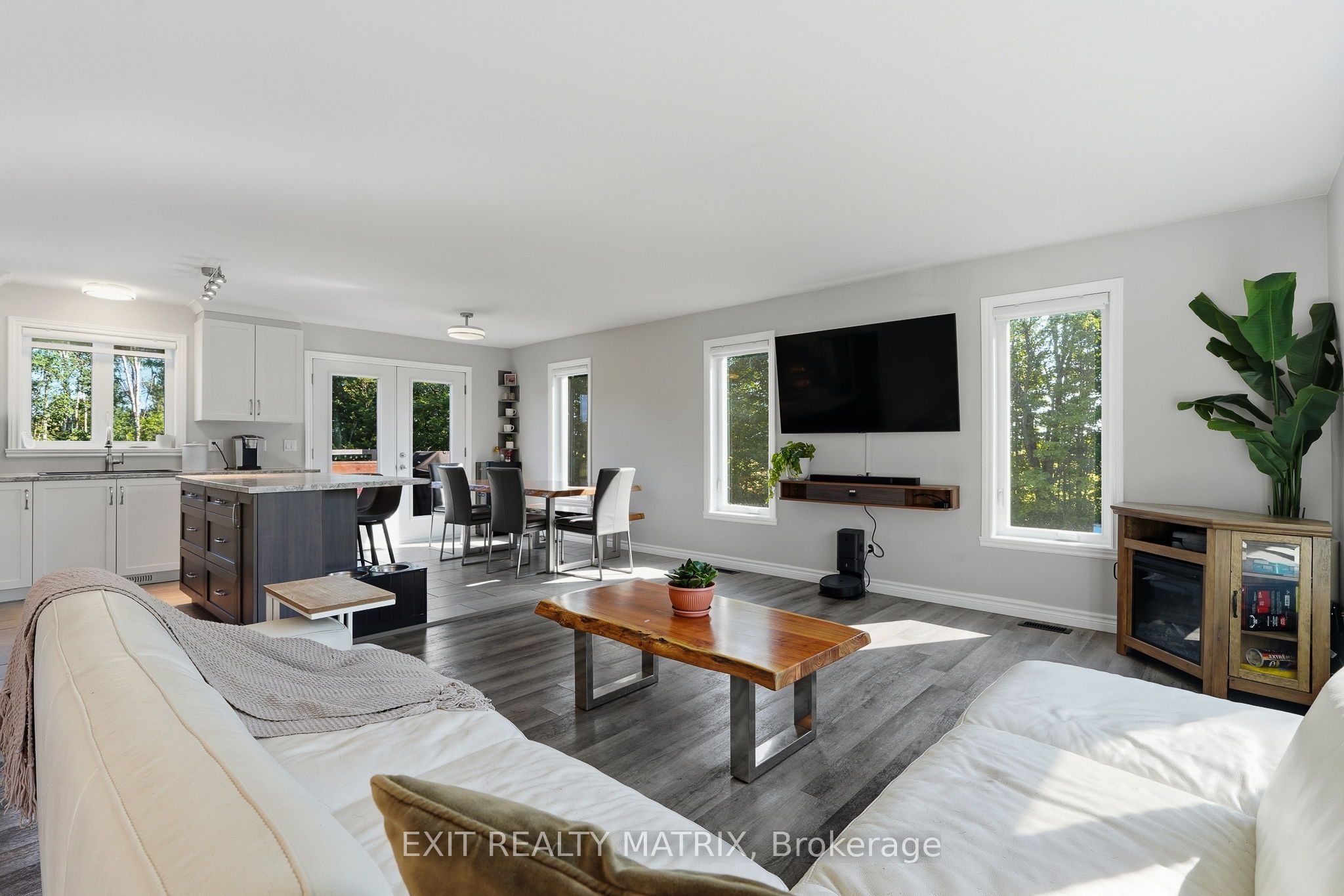 2355 Concession 7 Road, Alfred and Plantagenet, ON K0B 1P0 photo 5