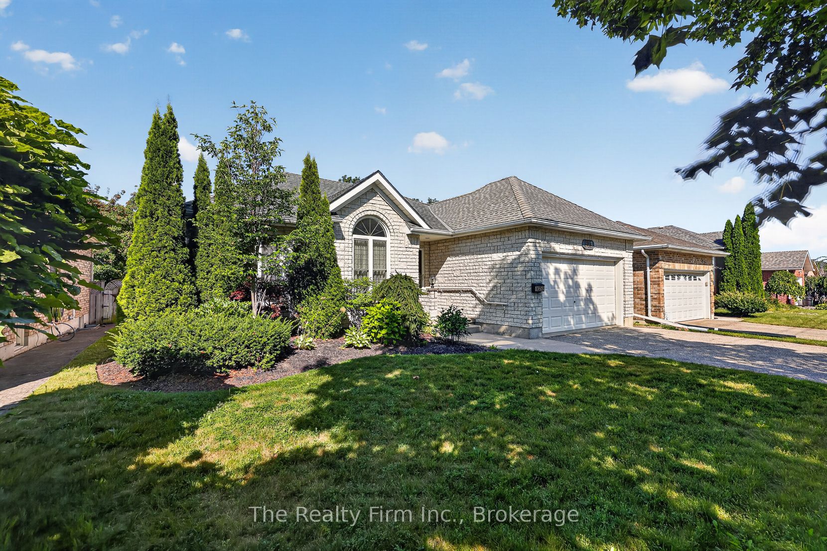 573 Lansdowne Avenue, Woodstock, ON N4T 1R6 photo 2