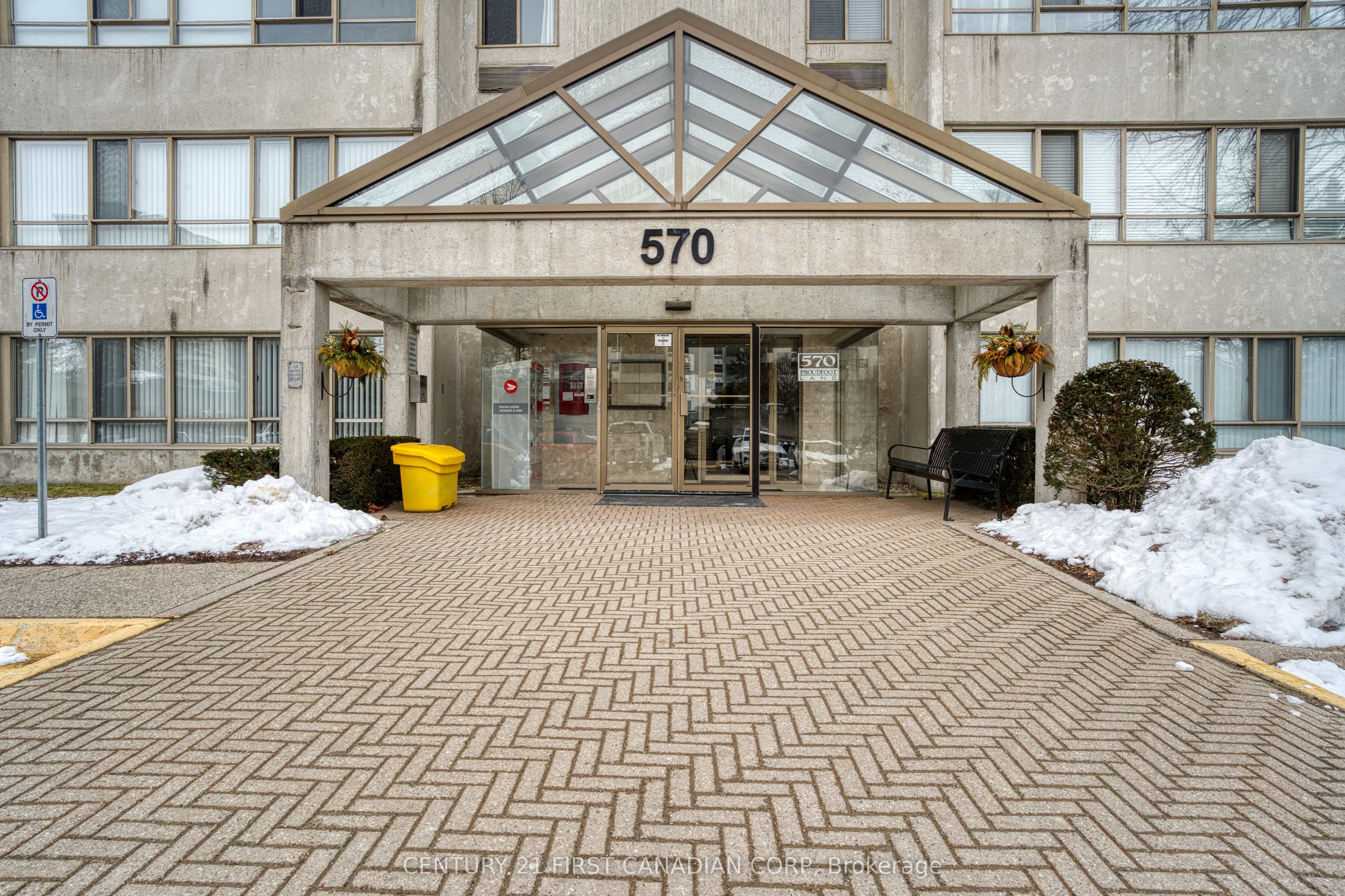 570 Proudfoot Lane 912, London North, ON N6H 4Z1 photo 3