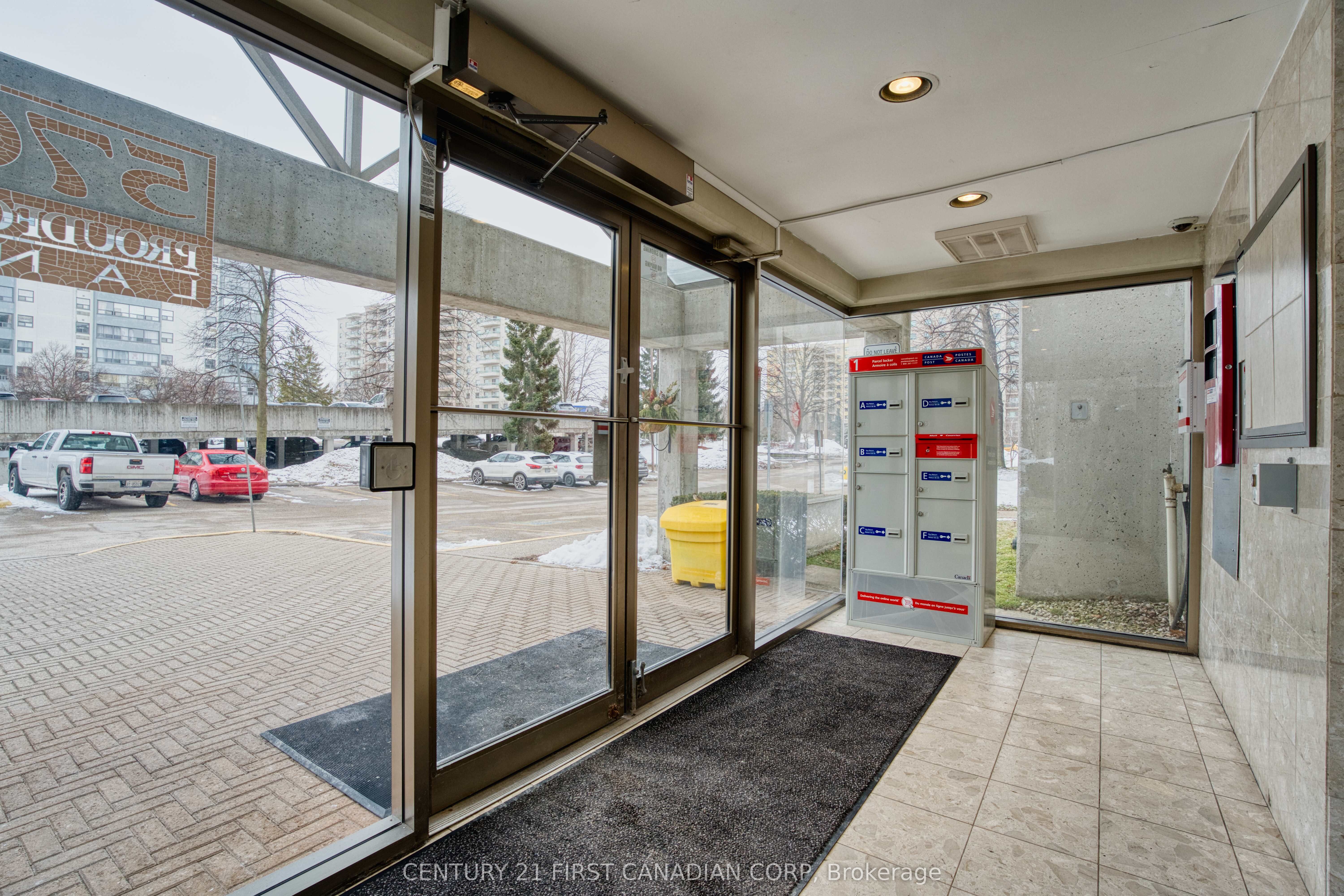 570 Proudfoot Lane 912, London North, ON N6H 4Z1 photo 4