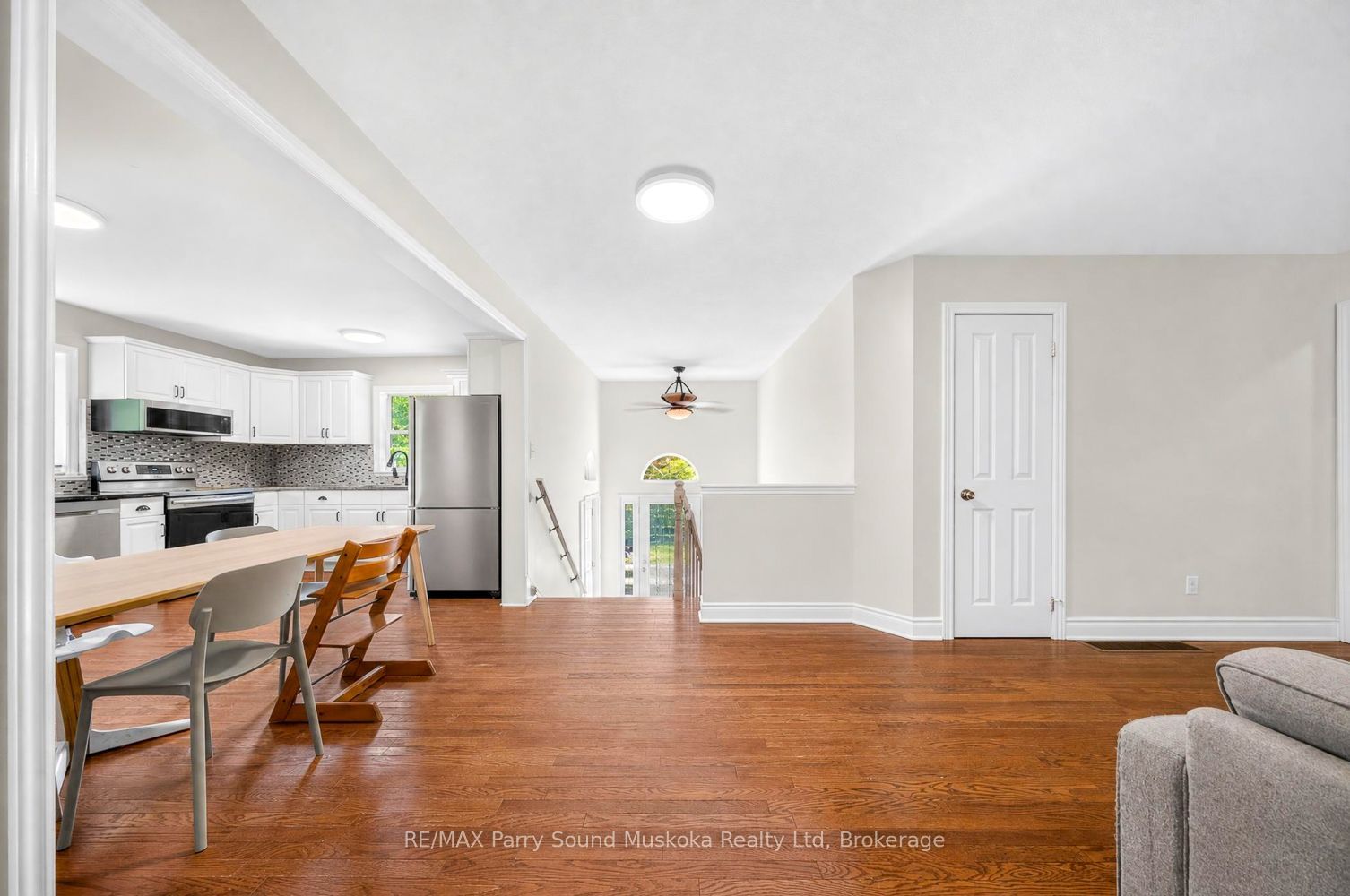 8 Mountain Basin Drive, McDougall, ON P2A 2W9 photo 5
