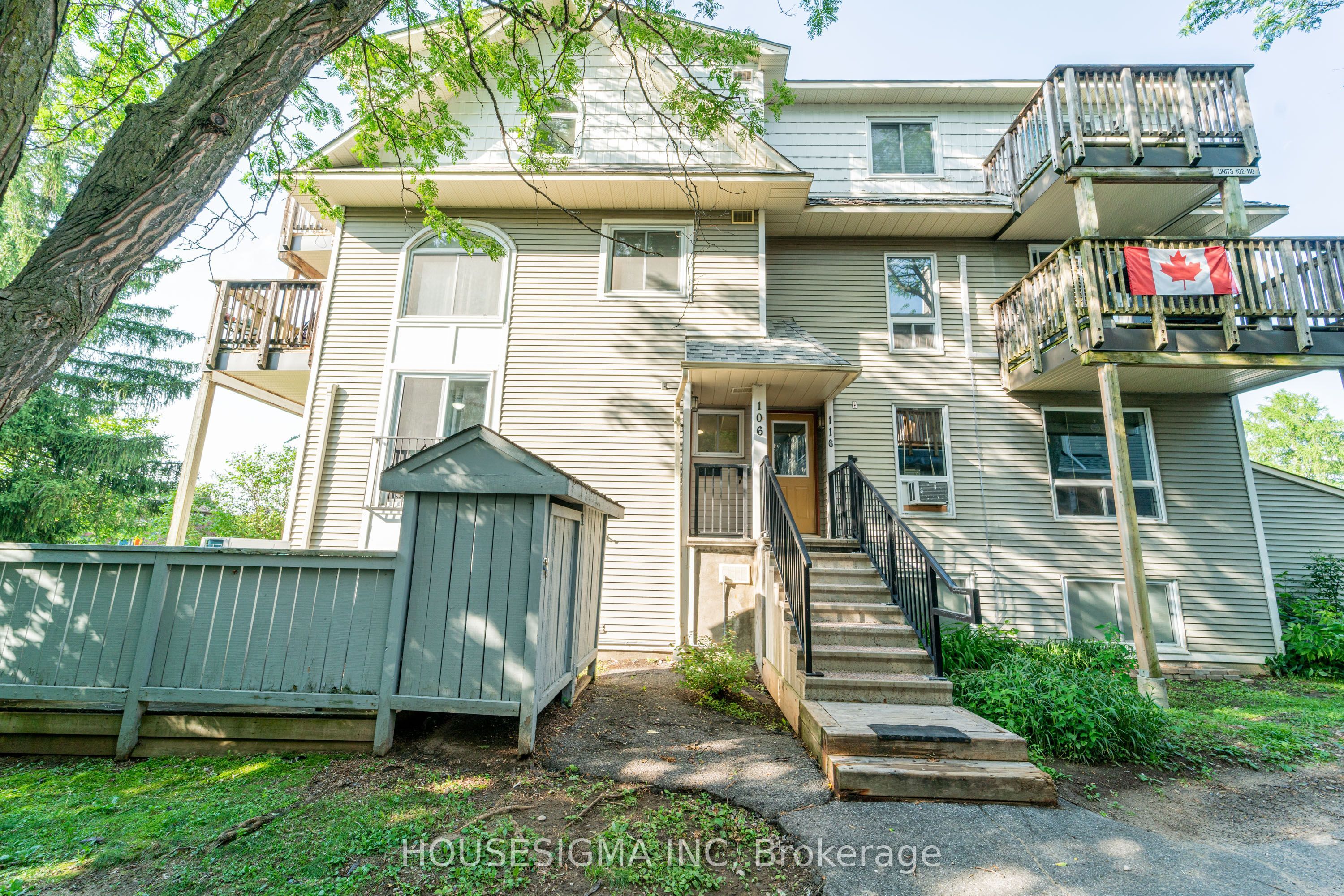 106 Tanguay Court, Kanata, ON K2L 3X8 photo 2