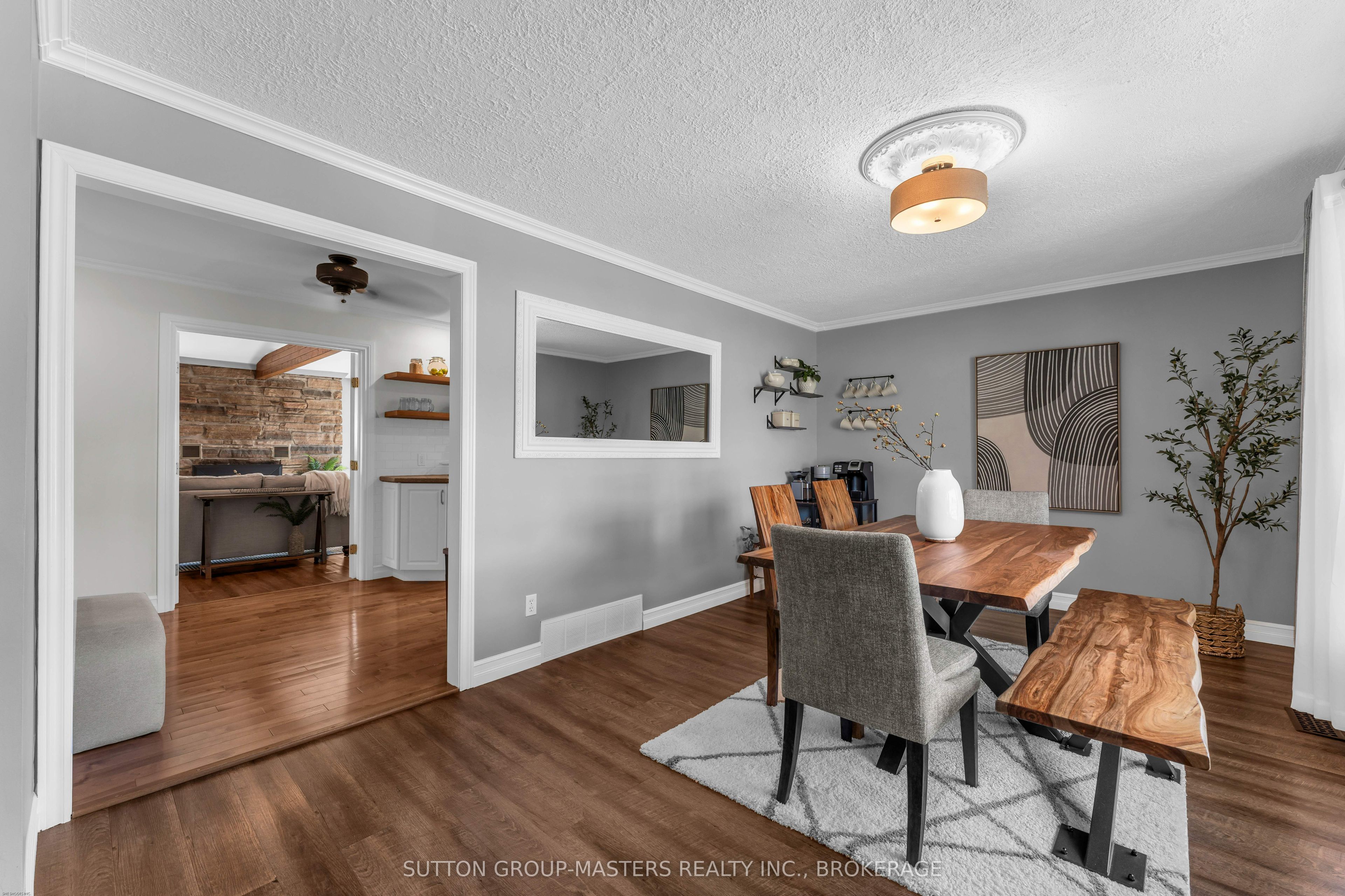 11 Chesterfield Drive, Loyalist, ON K7N 1M3 photo 3