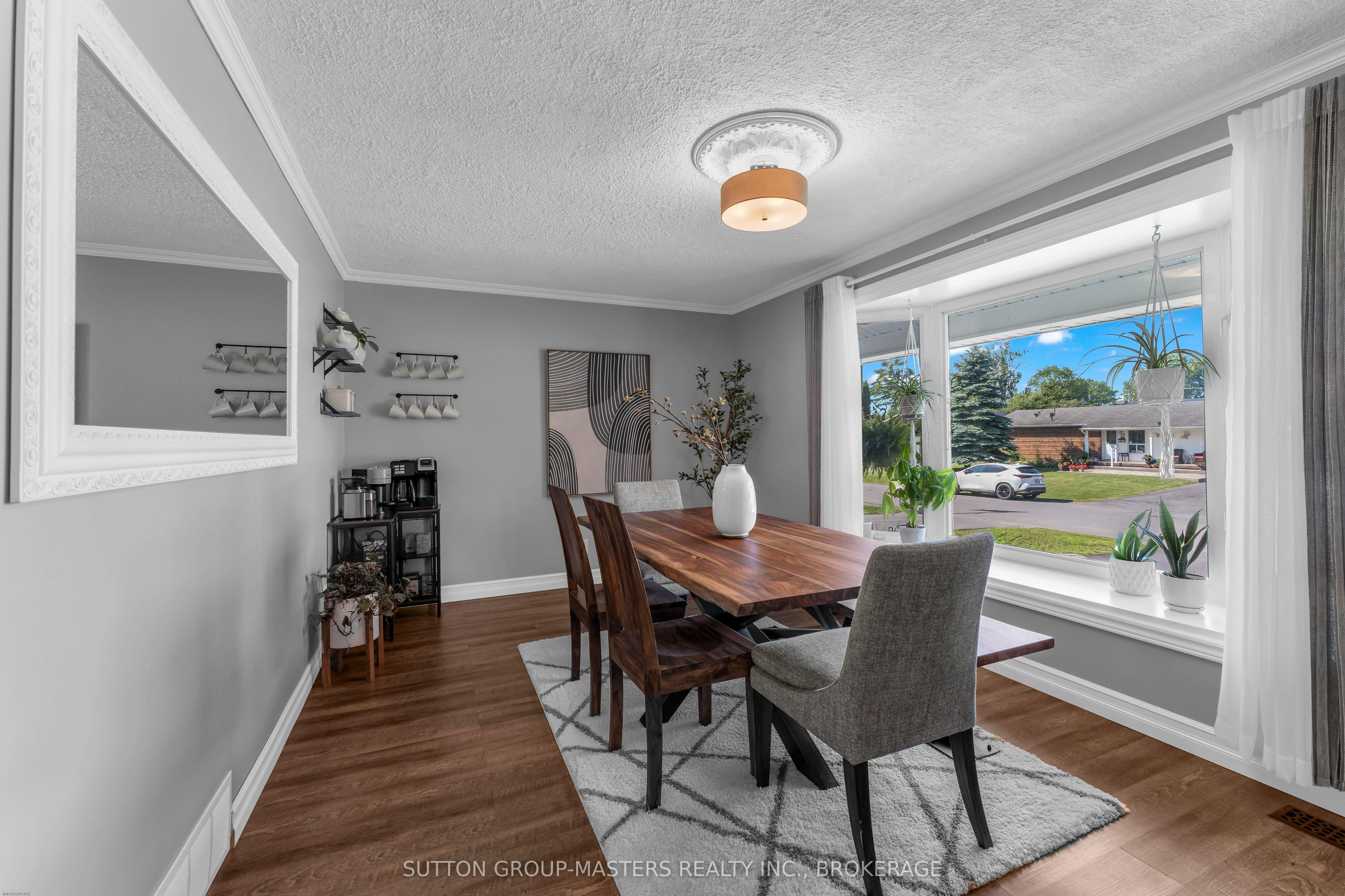 11 Chesterfield Drive, Loyalist, ON K7N 1M3 photo 5