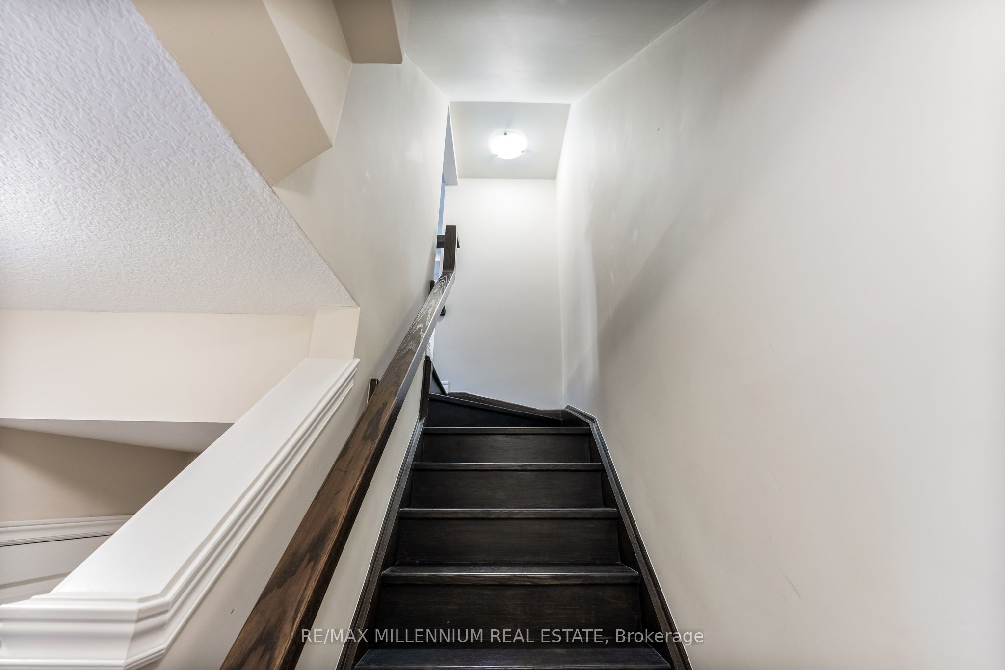 18 Whaley Lane, Hamilton, ON L9G 0G7 photo 5