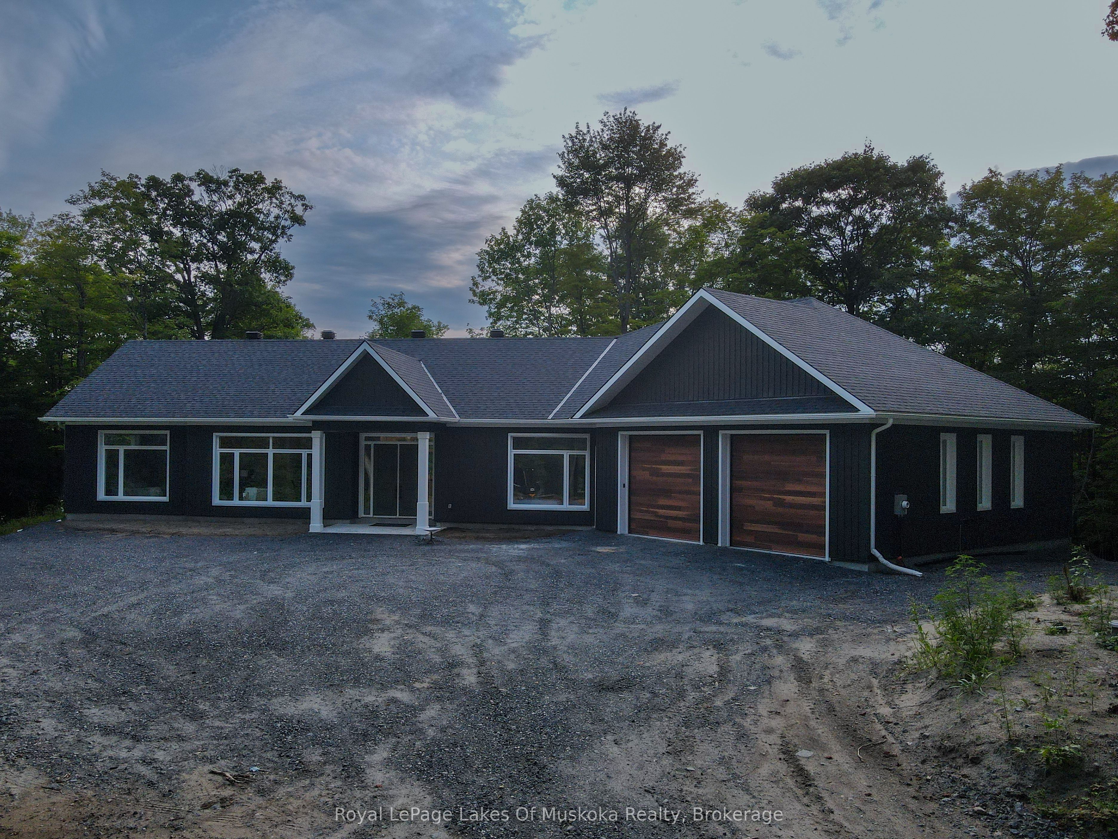 5 Flicker Lane, McDougall, ON P2A 2W9