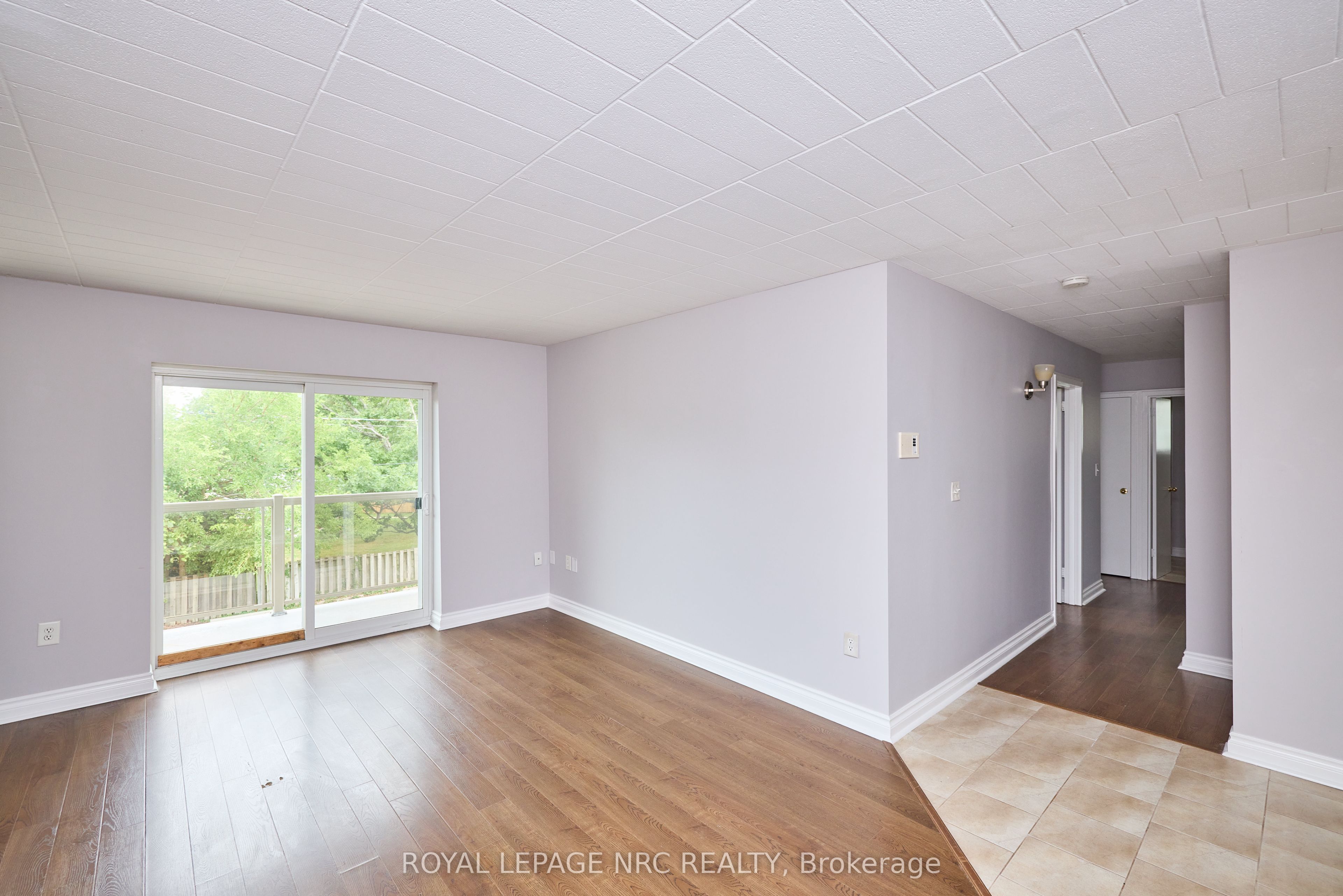 90 Woodlawn Road 15, Welland, ON L3C 3J5 photo 5