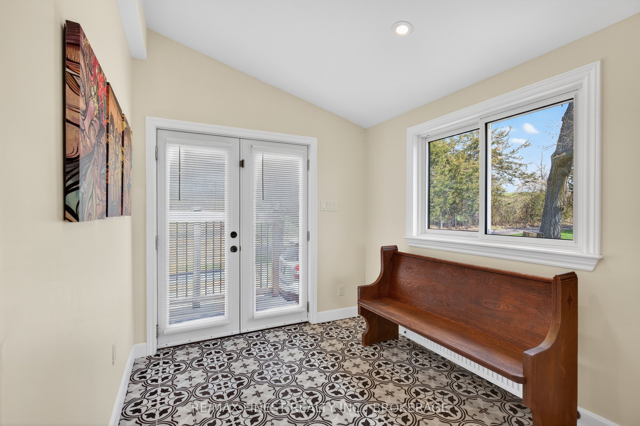 79 HICKORY Lane, Greater Napanee, ON K7R 3K8 photo 5