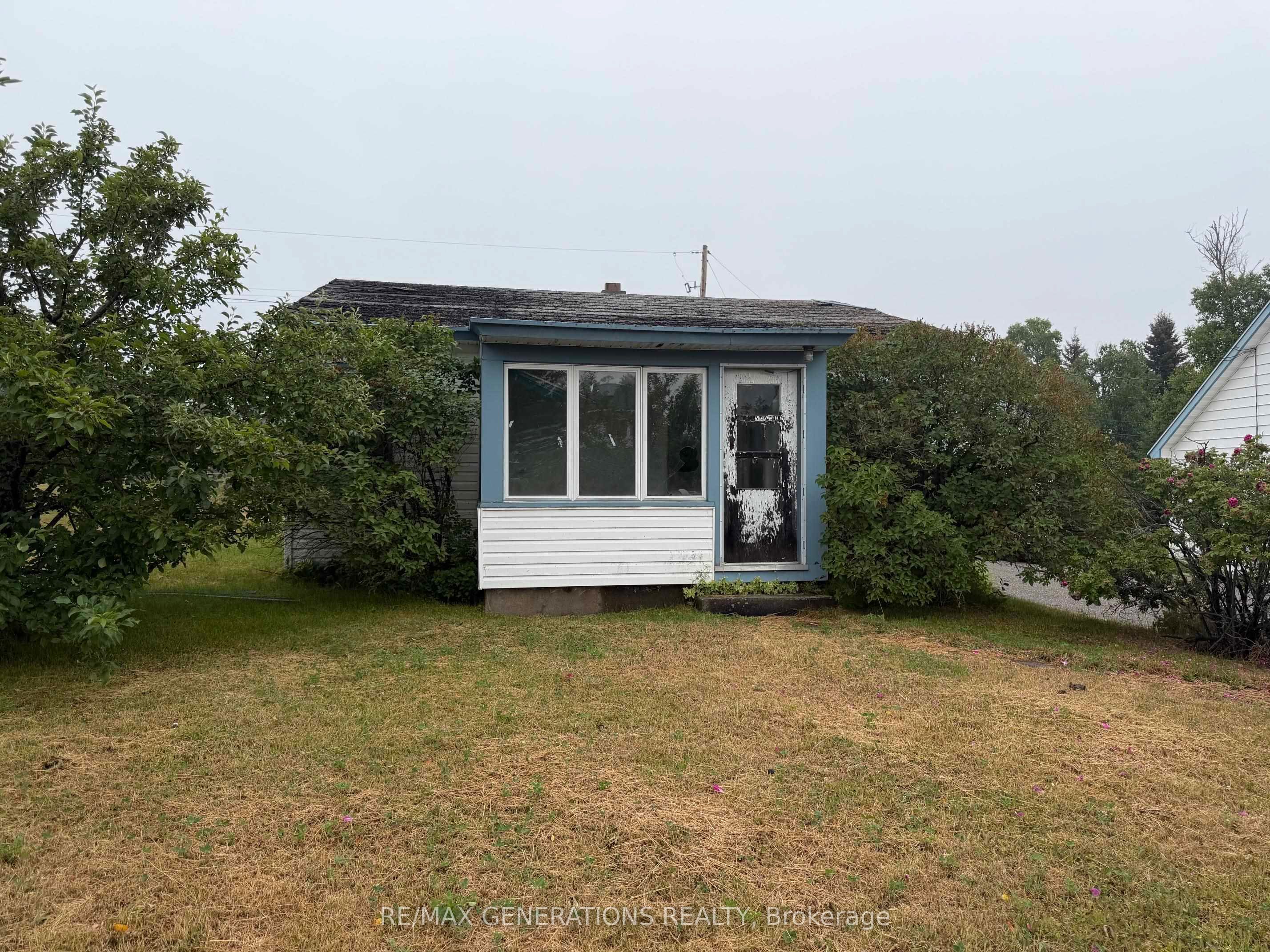 10 PRINCESS Avenue, Terrace Bay, ON P0T 2W0