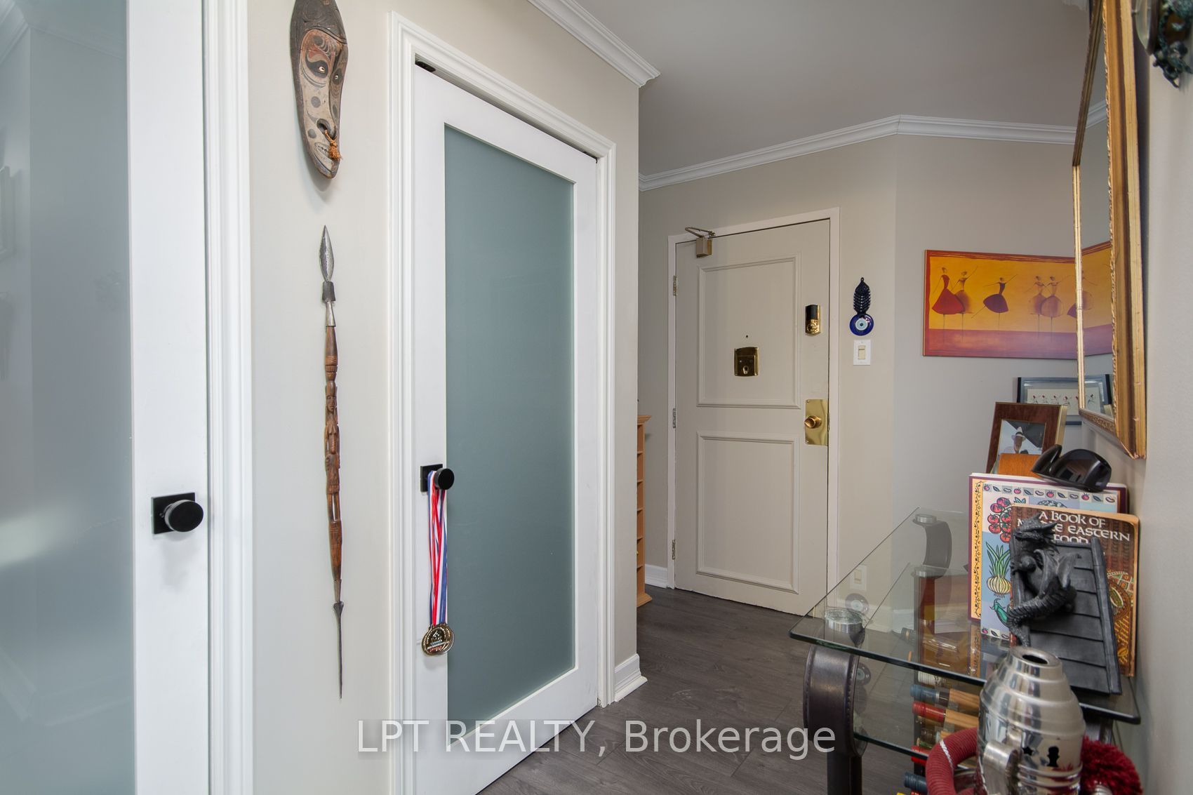 40 Arthur Street 703, West Centre Town, ON K1R 7T5 photo 4