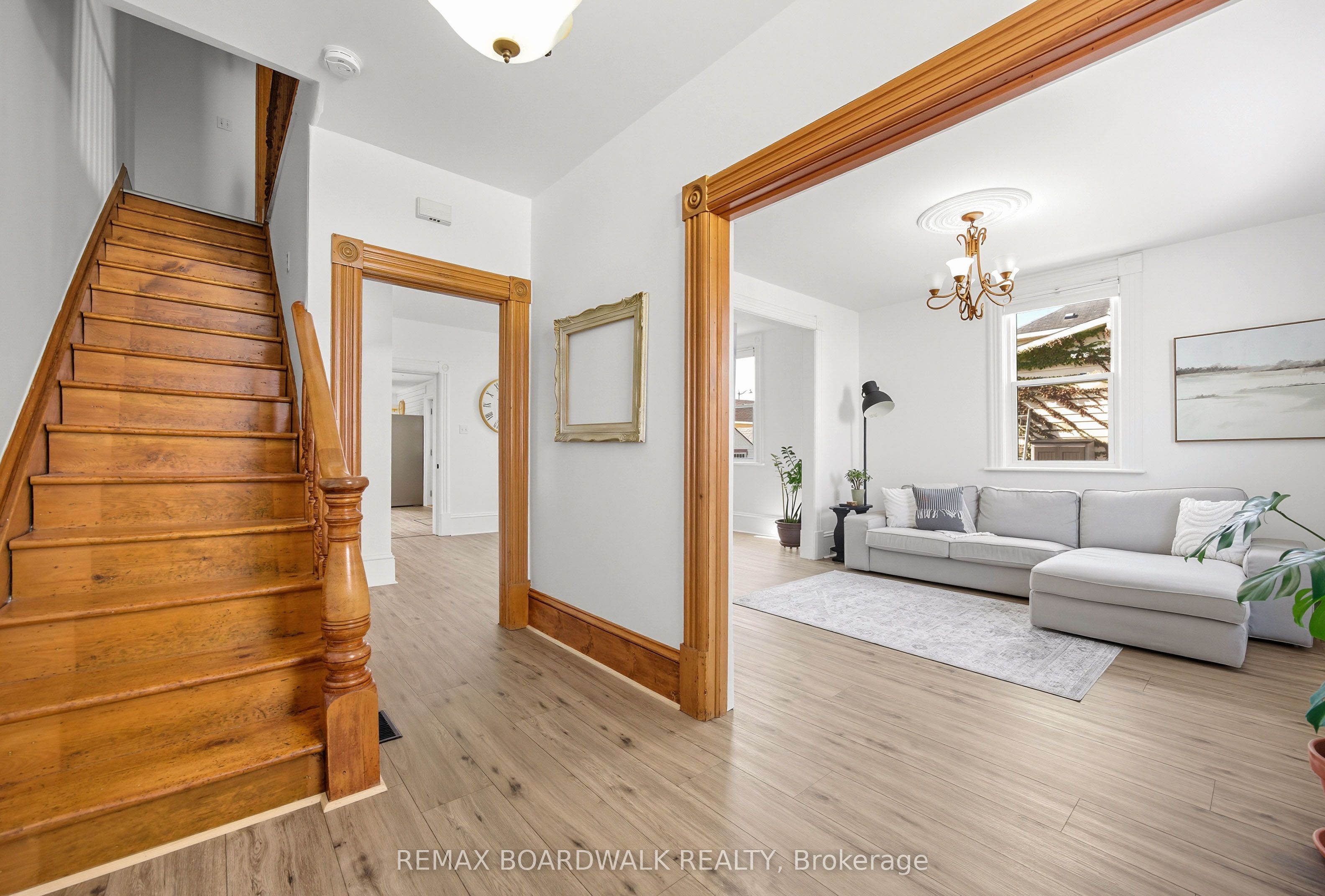 22 Isabella Street, Perth, ON K7H 2W8 photo 5