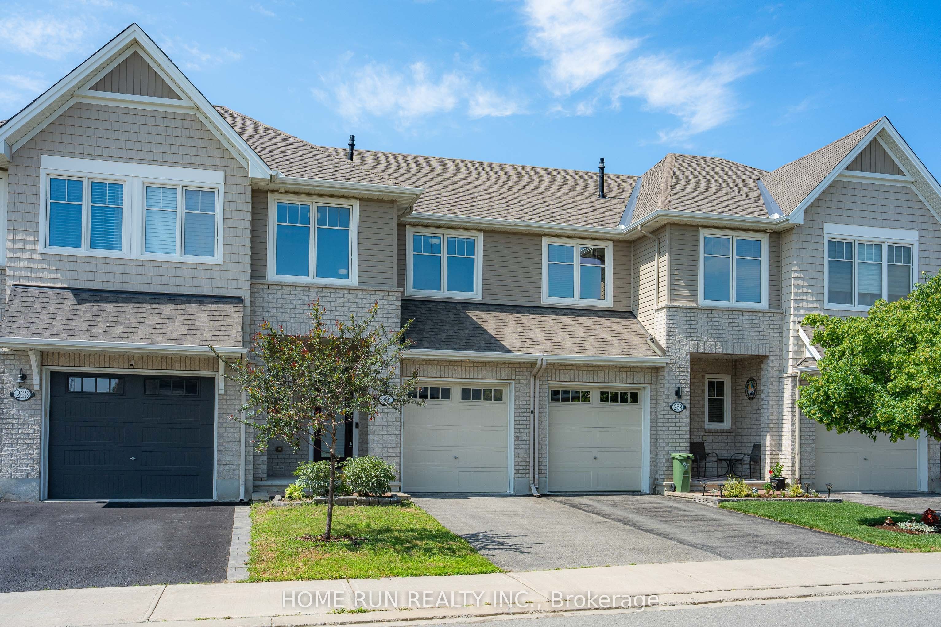 261 Brambling Way, Barrhaven, ON K2J 0E4