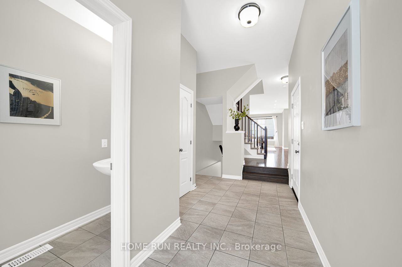 261 Brambling Way, Barrhaven, ON K2J 0E4 photo 2