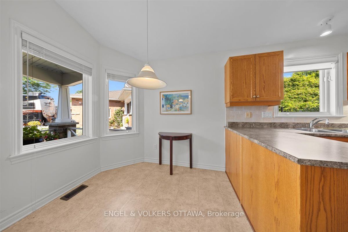50 Nighthawk Crescent, Kanata, ON K2M 2X6 photo 5