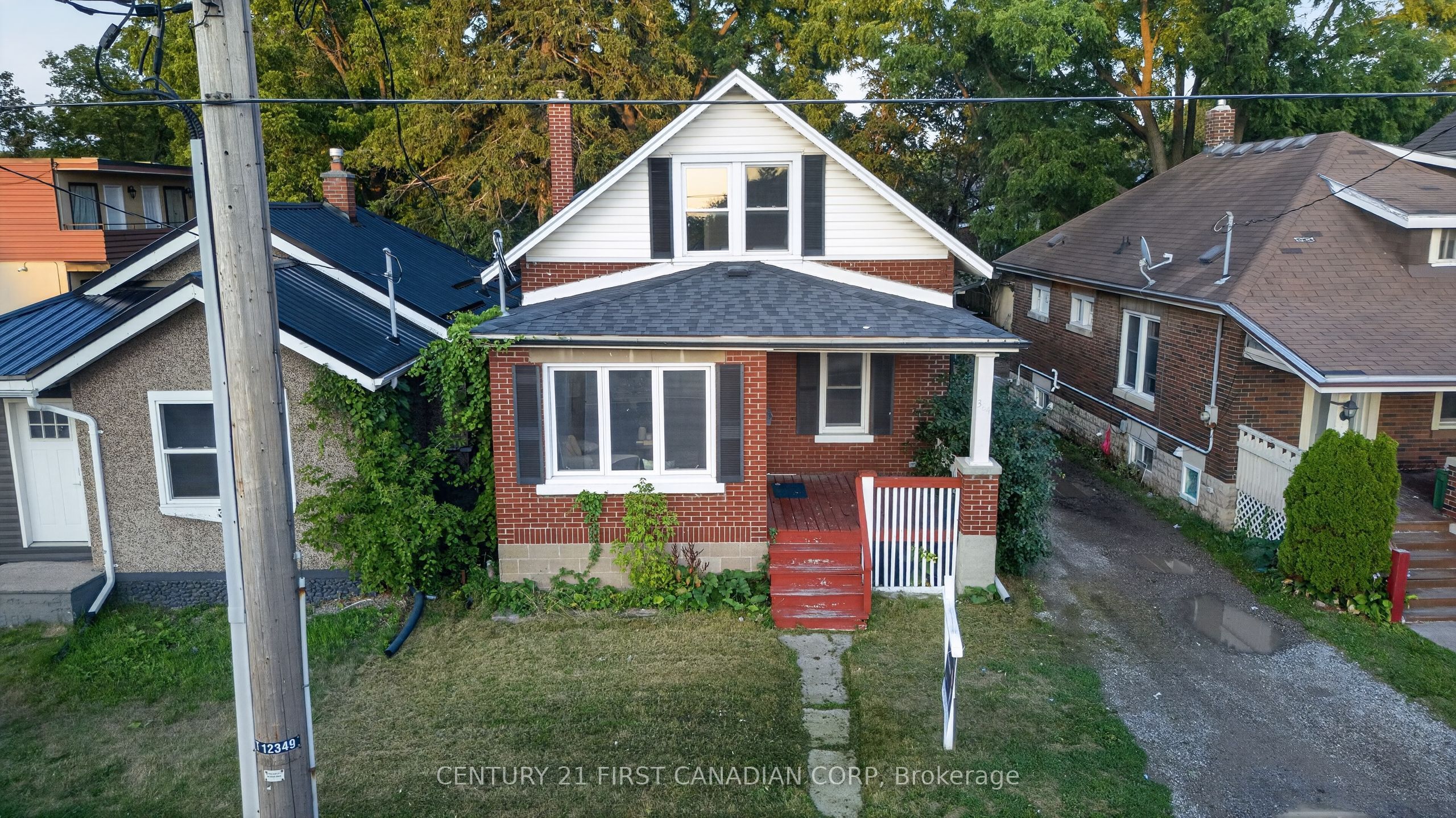 384 Wharncliffe Road S, London South, ON N6J 2M1 photo 2