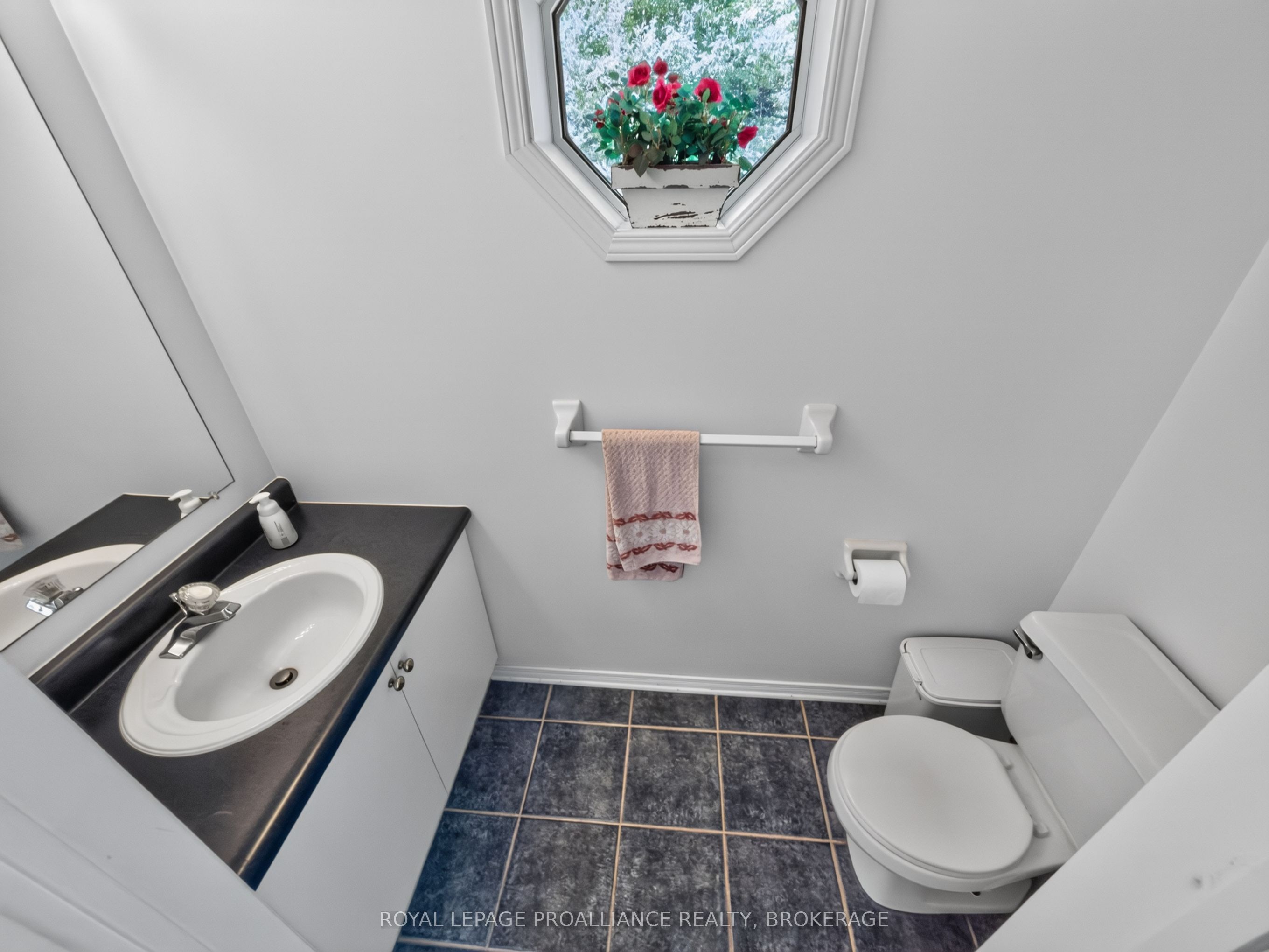 5267 Holmes Road, Frontenac, ON K0H 1X0 photo 4
