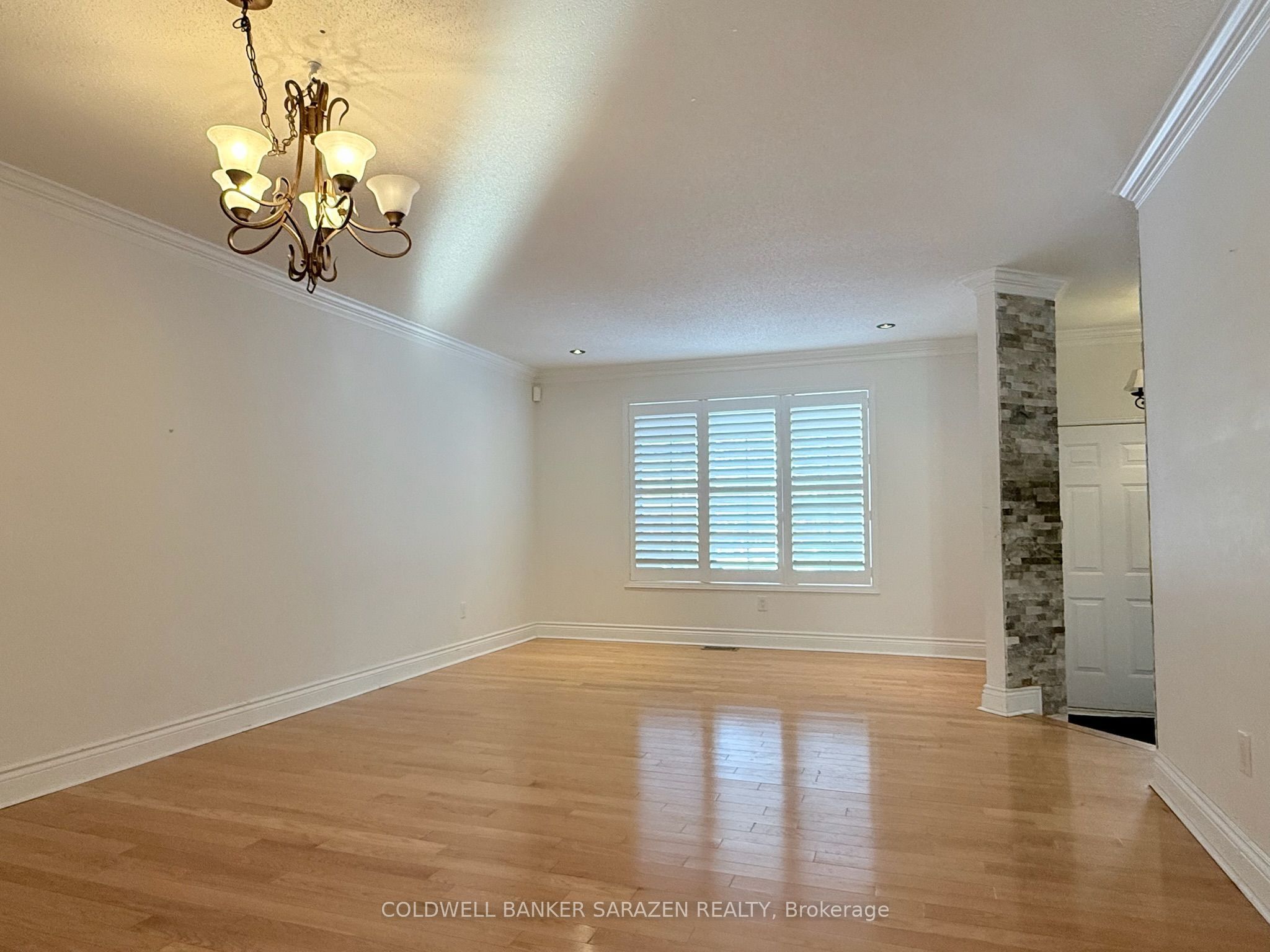 20 Whithorn Avenue, Kanata, ON K2K 3B2 photo 4