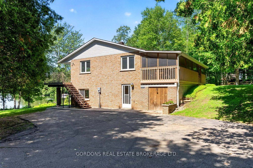 2950 R29, Rideau Lakes, ON K0G 1V0 photo 2