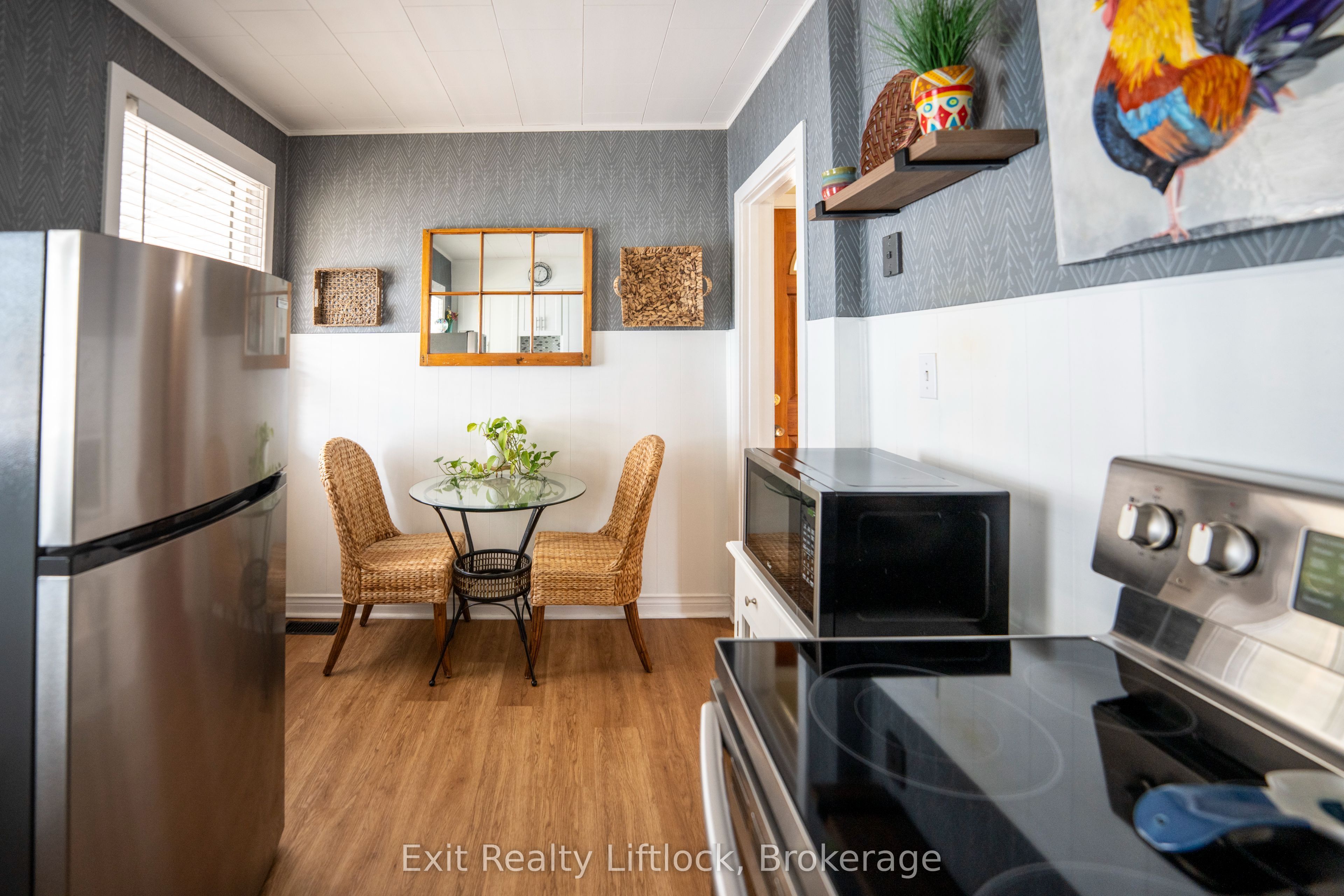 521 Mckellar Street, Peterborough, ON K9J 1R1 photo 4