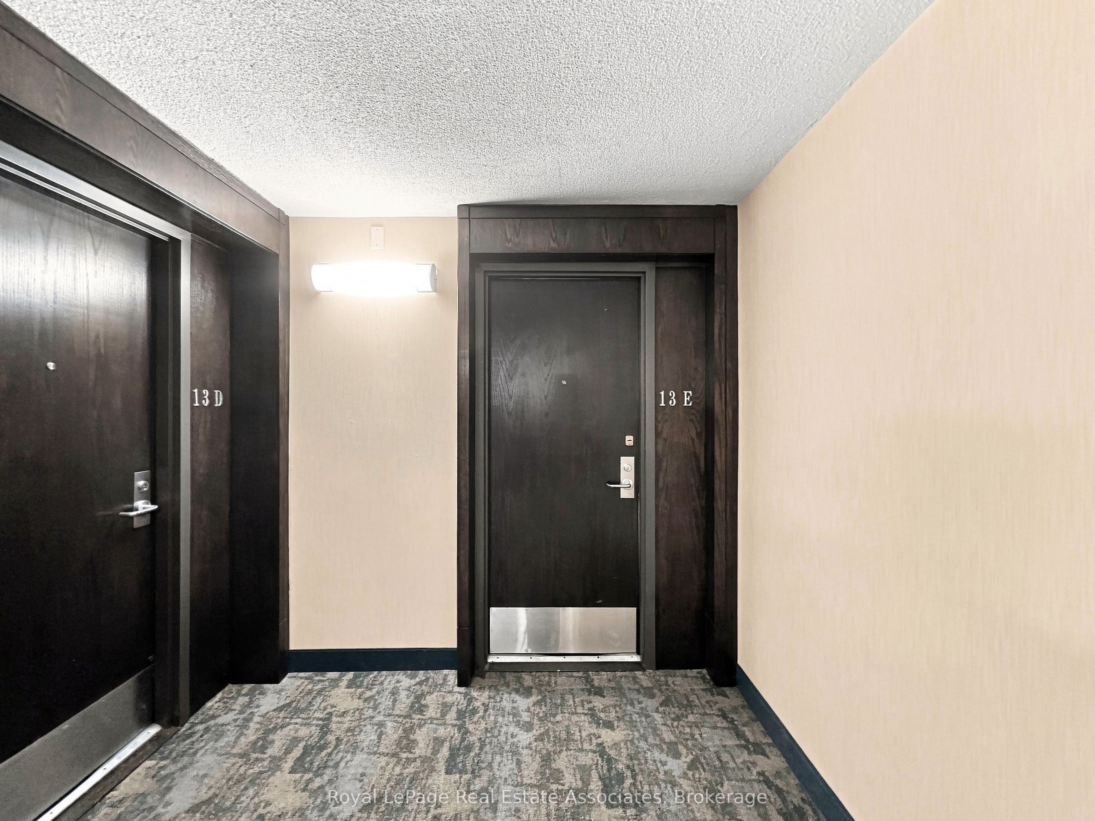 67 Caroline Street 13E, Hamilton, ON L8P 3K6 photo 5