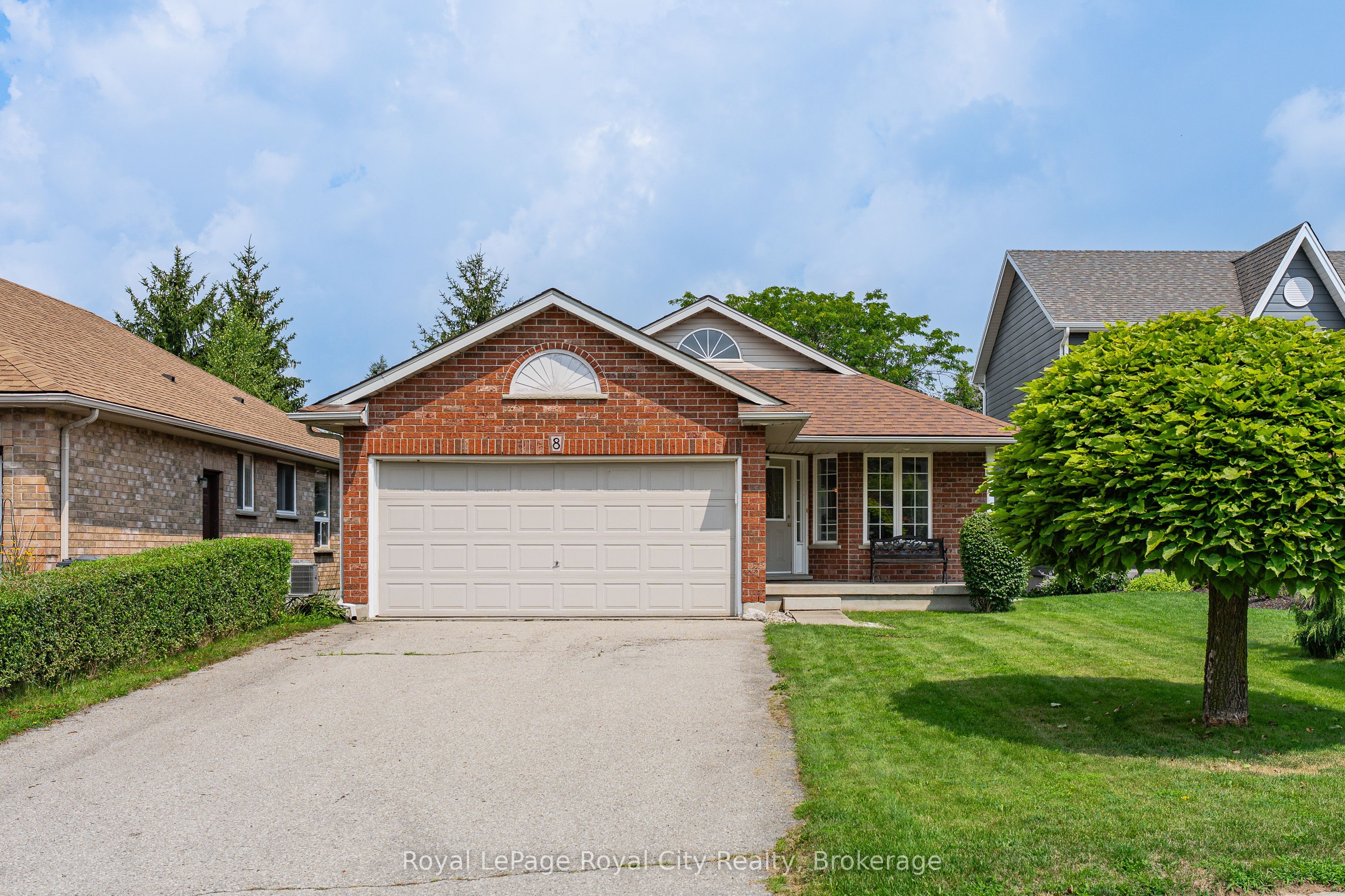 8 Whitetail Court, Guelph, ON N1L 1H6