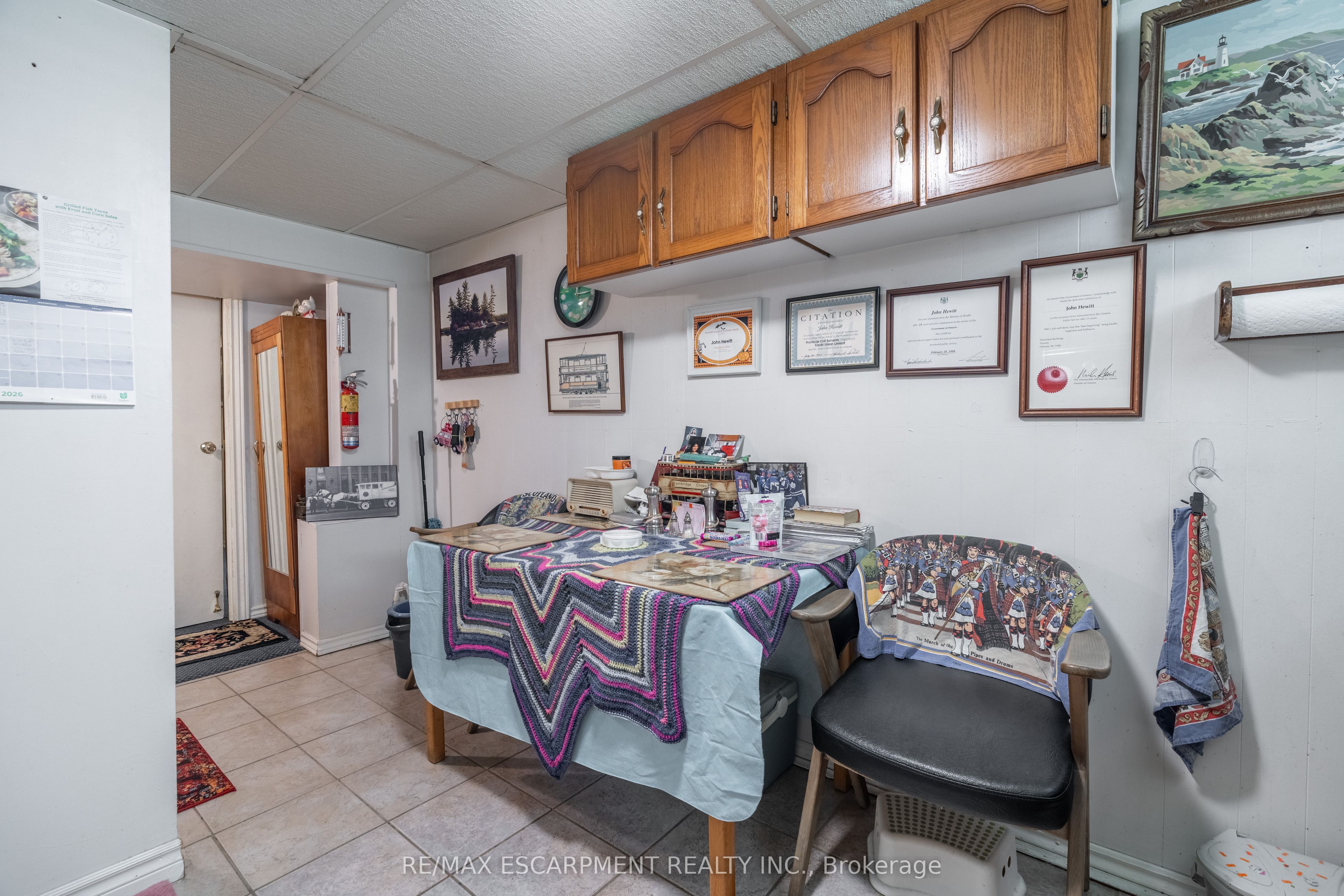 374 Upper Wentworth Street W, Hamilton, ON L9A 4T5 photo 4