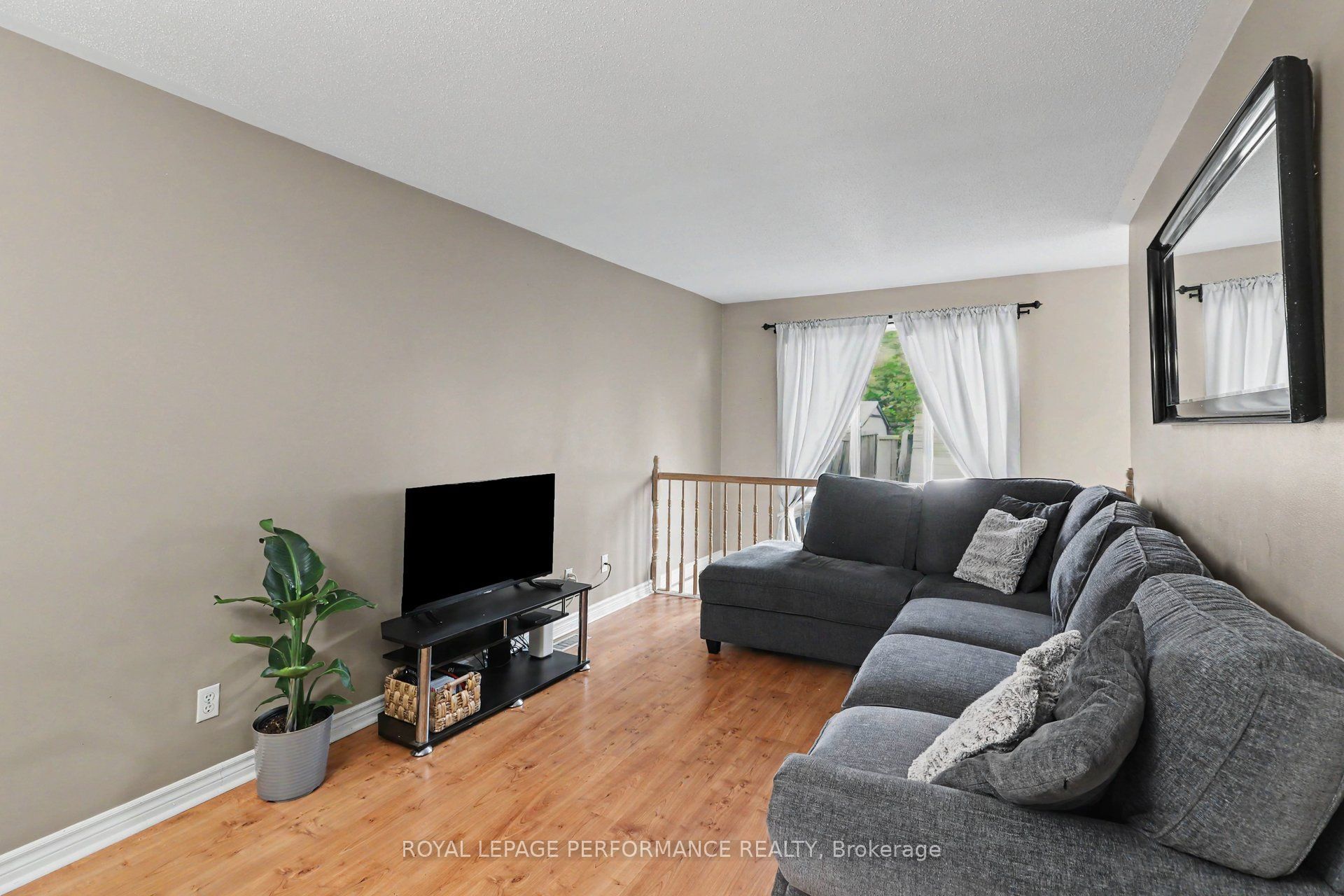 757 Nesting Way, Orleans - Cumberland and Area, ON K4A 3X6 photo 3