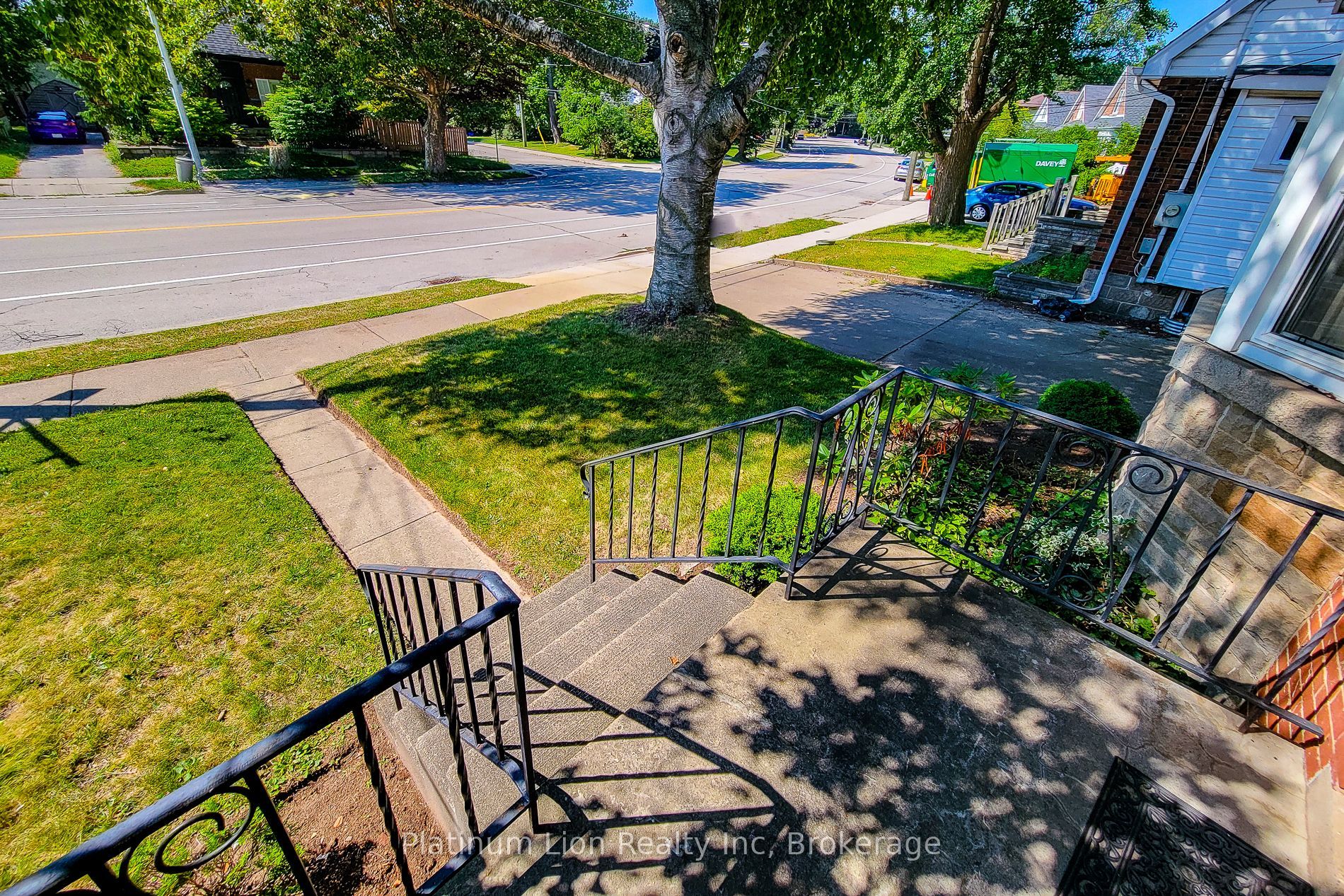 30 Sanders Boulevard, Hamilton, ON L8S 3J3 photo 5