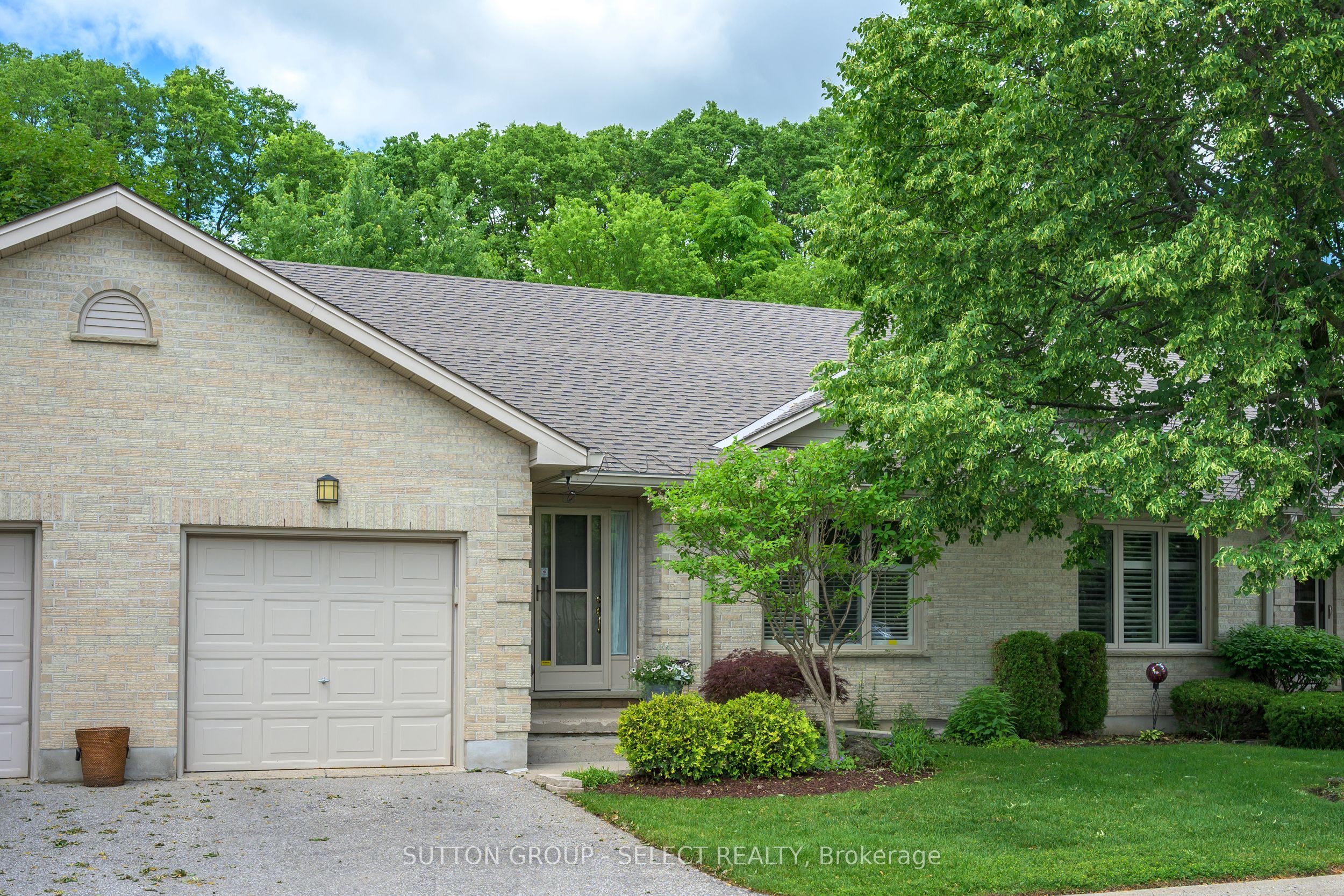 99 Edgevalley Road 43, London East, ON N5Y 5N1 photo 2