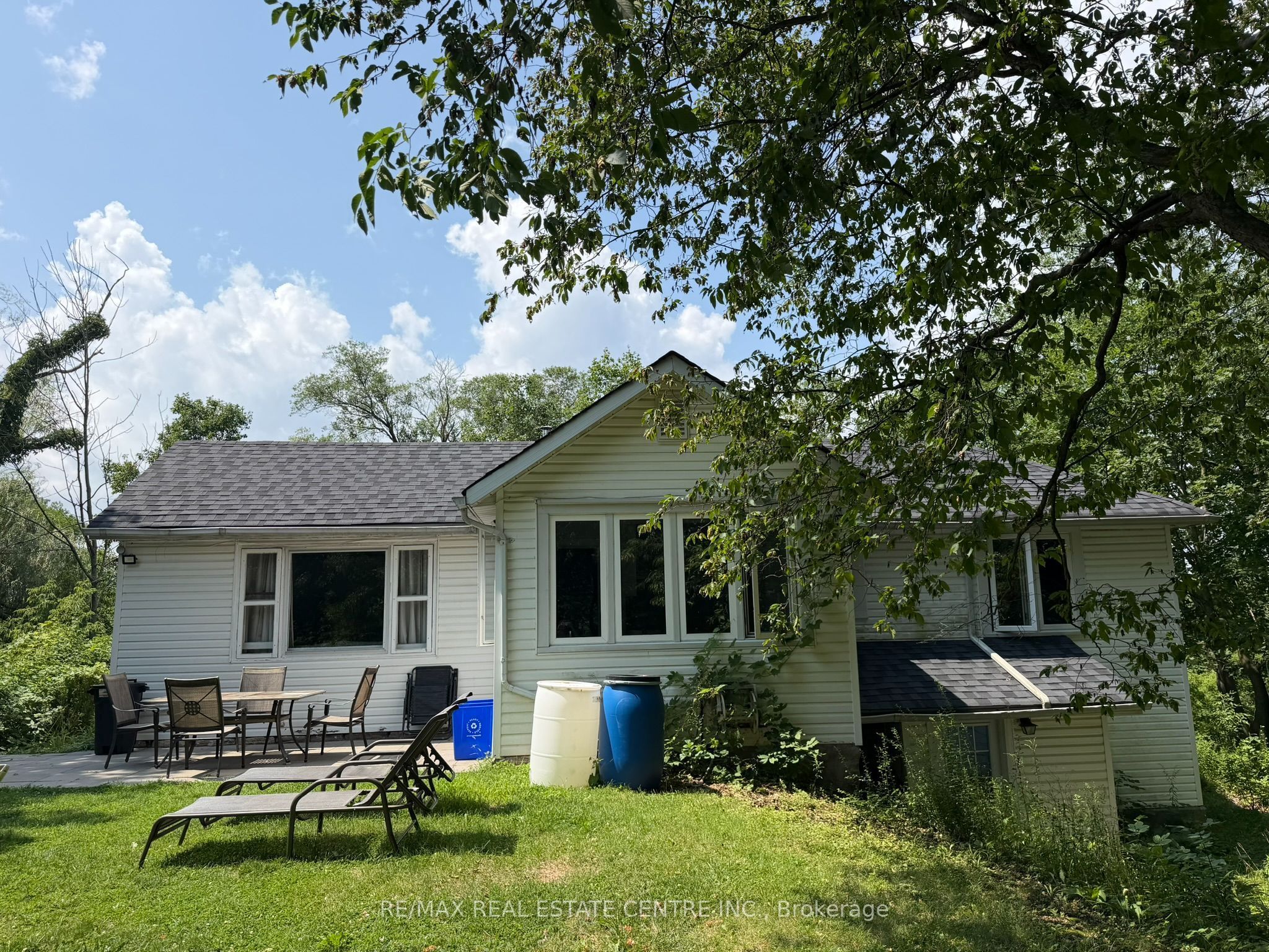 716 Artaban Road, Hamilton, ON L9H 5E3