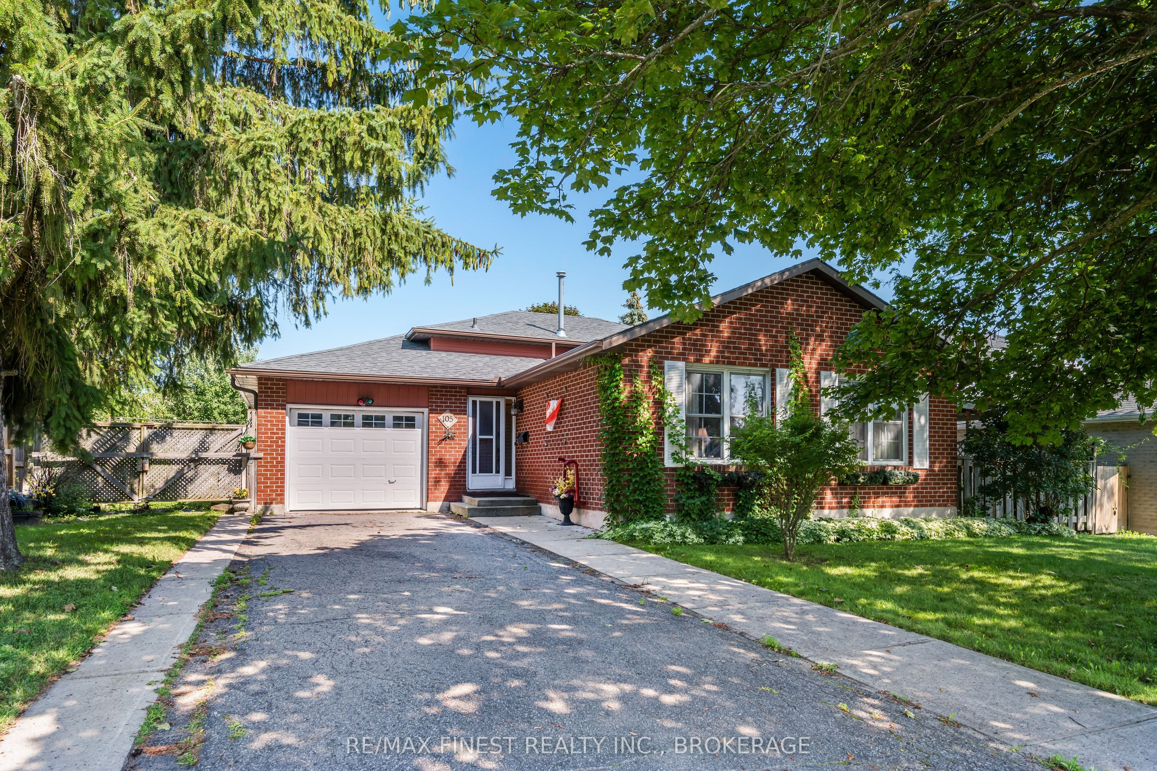 105 Grenadier Drive, Kingston, ON K7K 6E7