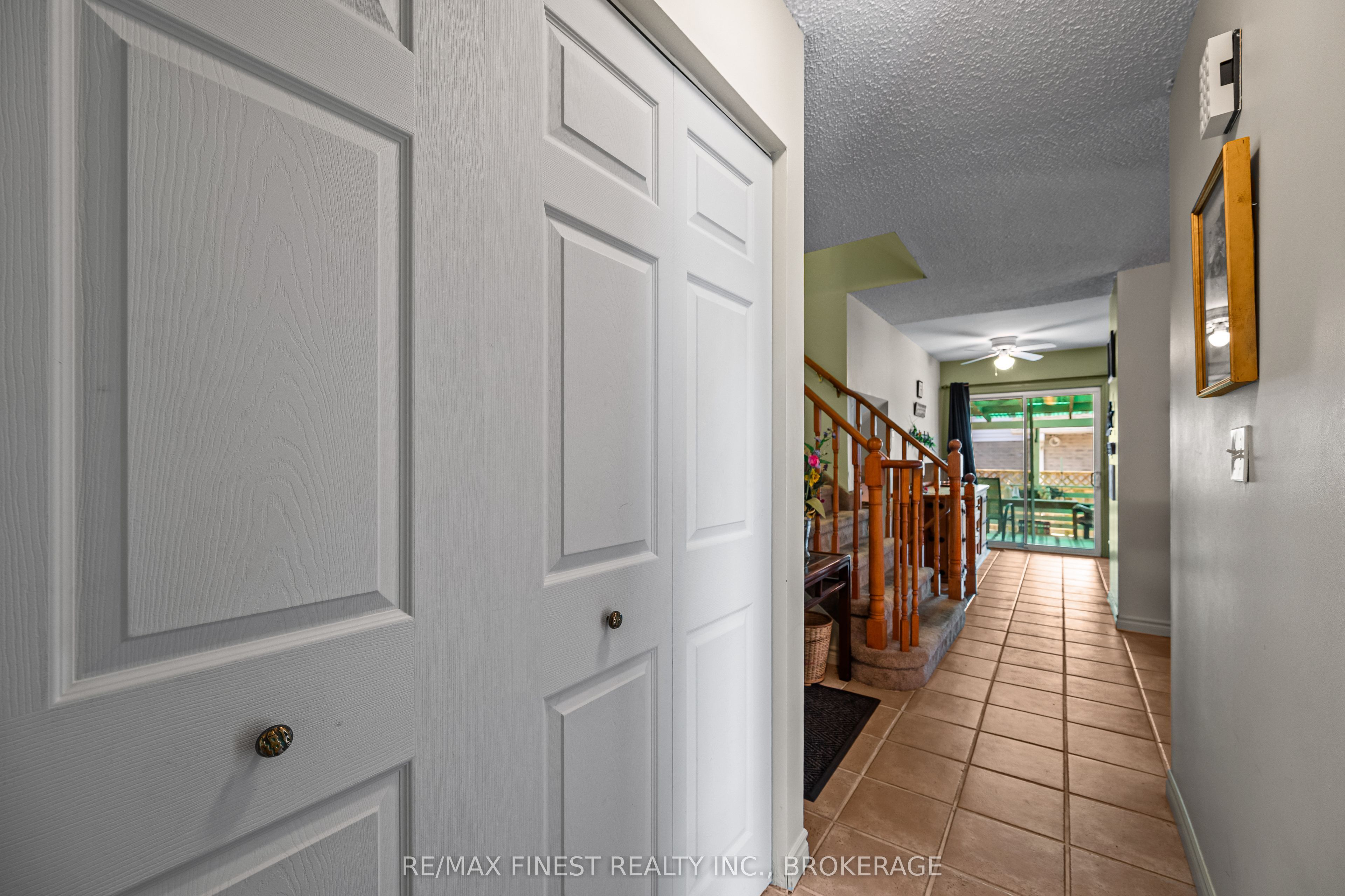 105 Grenadier Drive, Kingston, ON K7K 6E7 photo 4