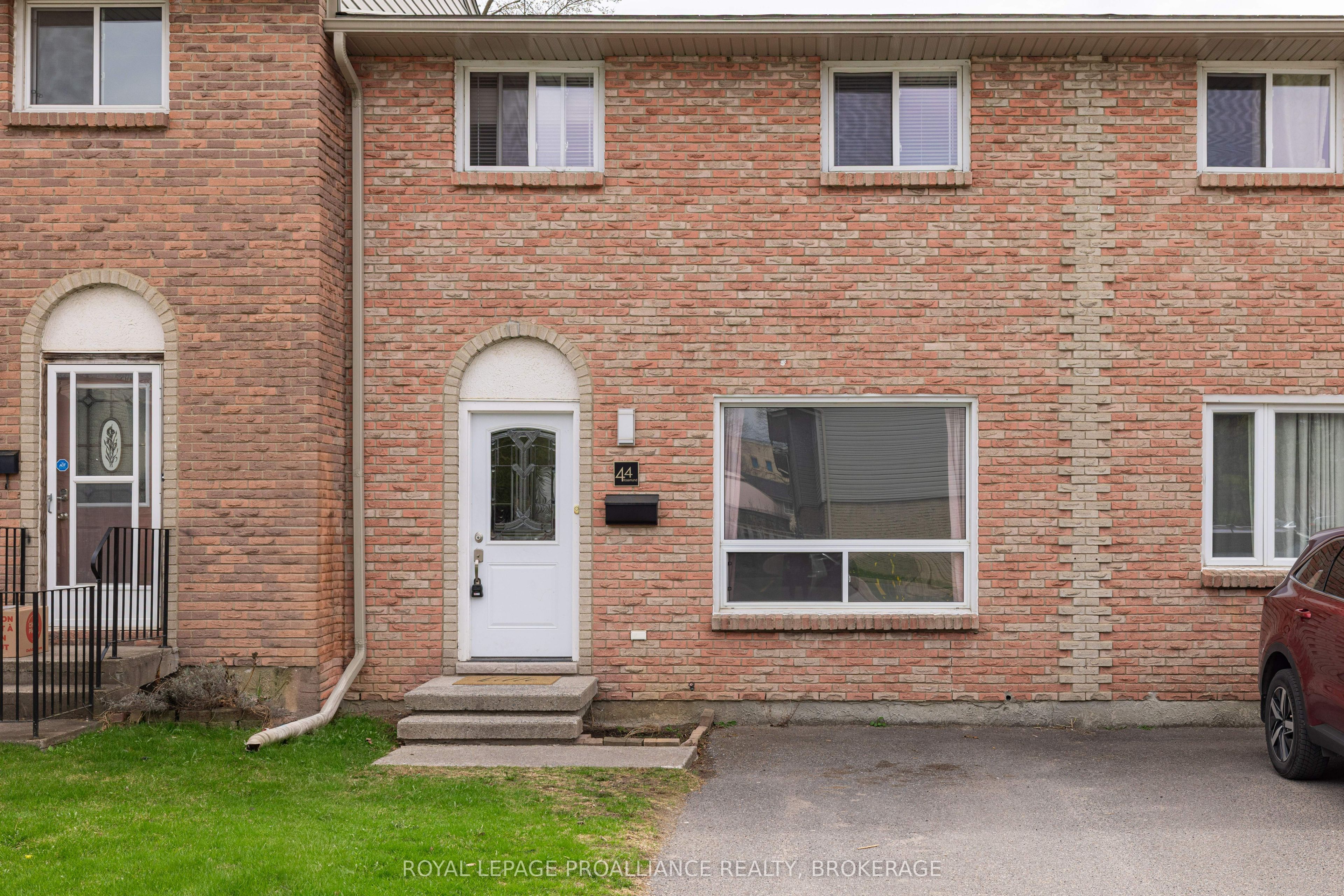 44 Rosemund Crescent 53, Kingston, ON K7M 6Z4 photo 2