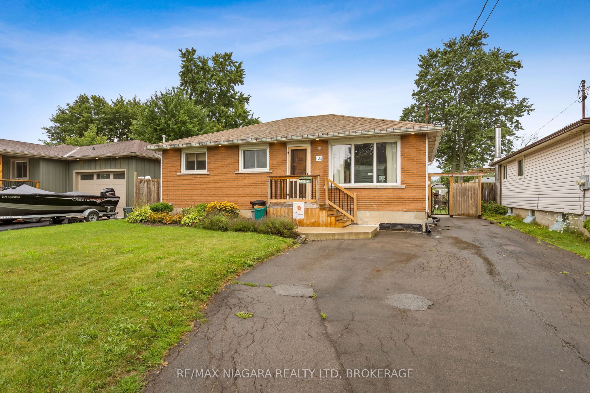 220 CUTRESS Avenue, Welland, ON L3C 2P8 photo 2