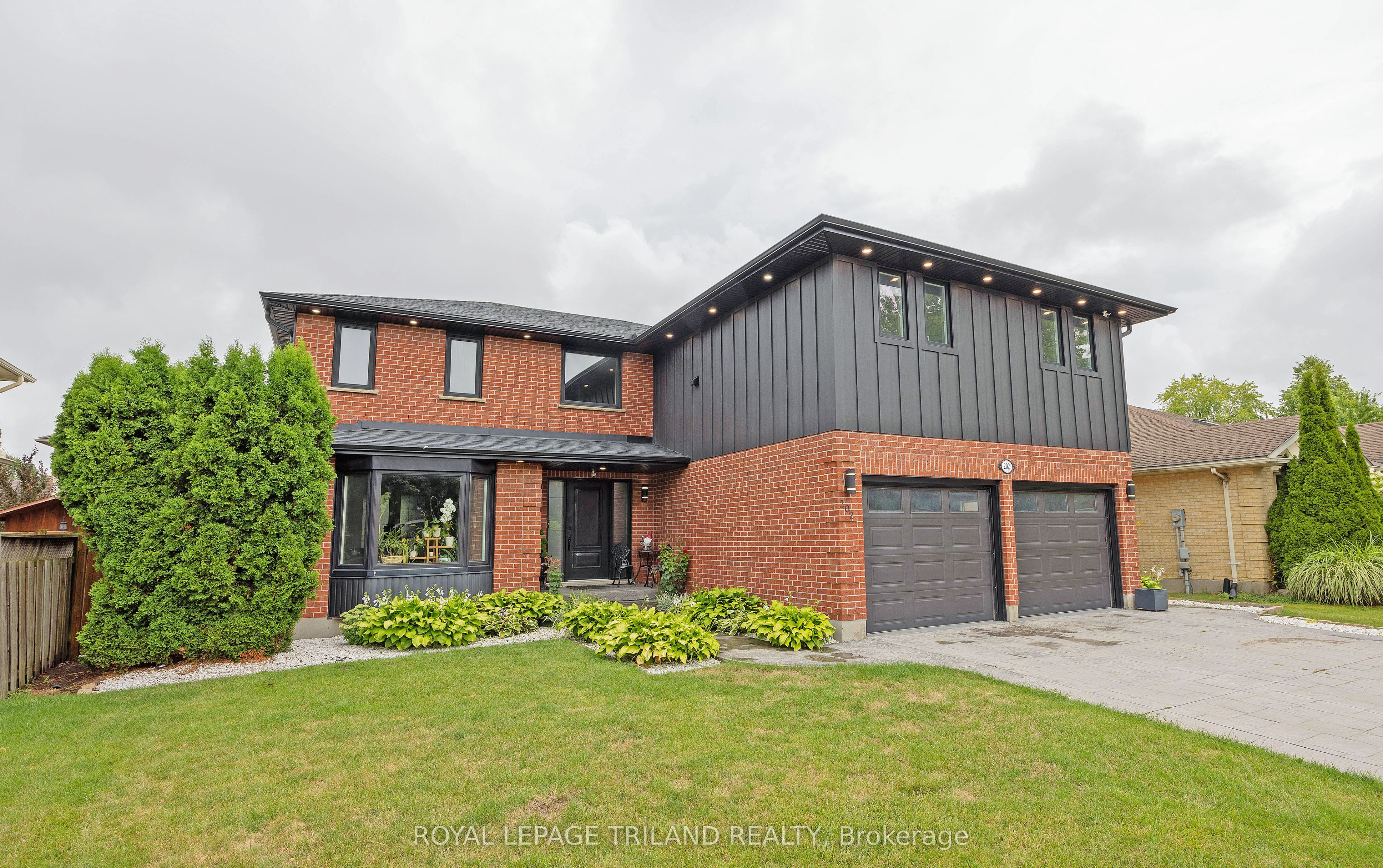202 Pine Valley Drive, London South, ON N6J 4N7 photo 2