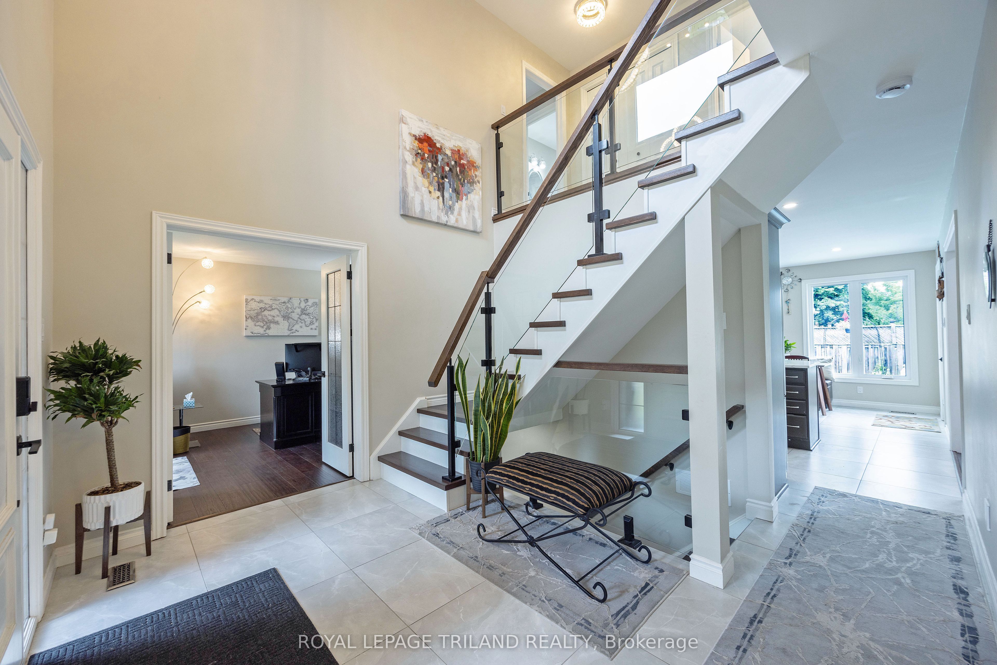 202 Pine Valley Drive, London South, ON N6J 4N7 photo 4
