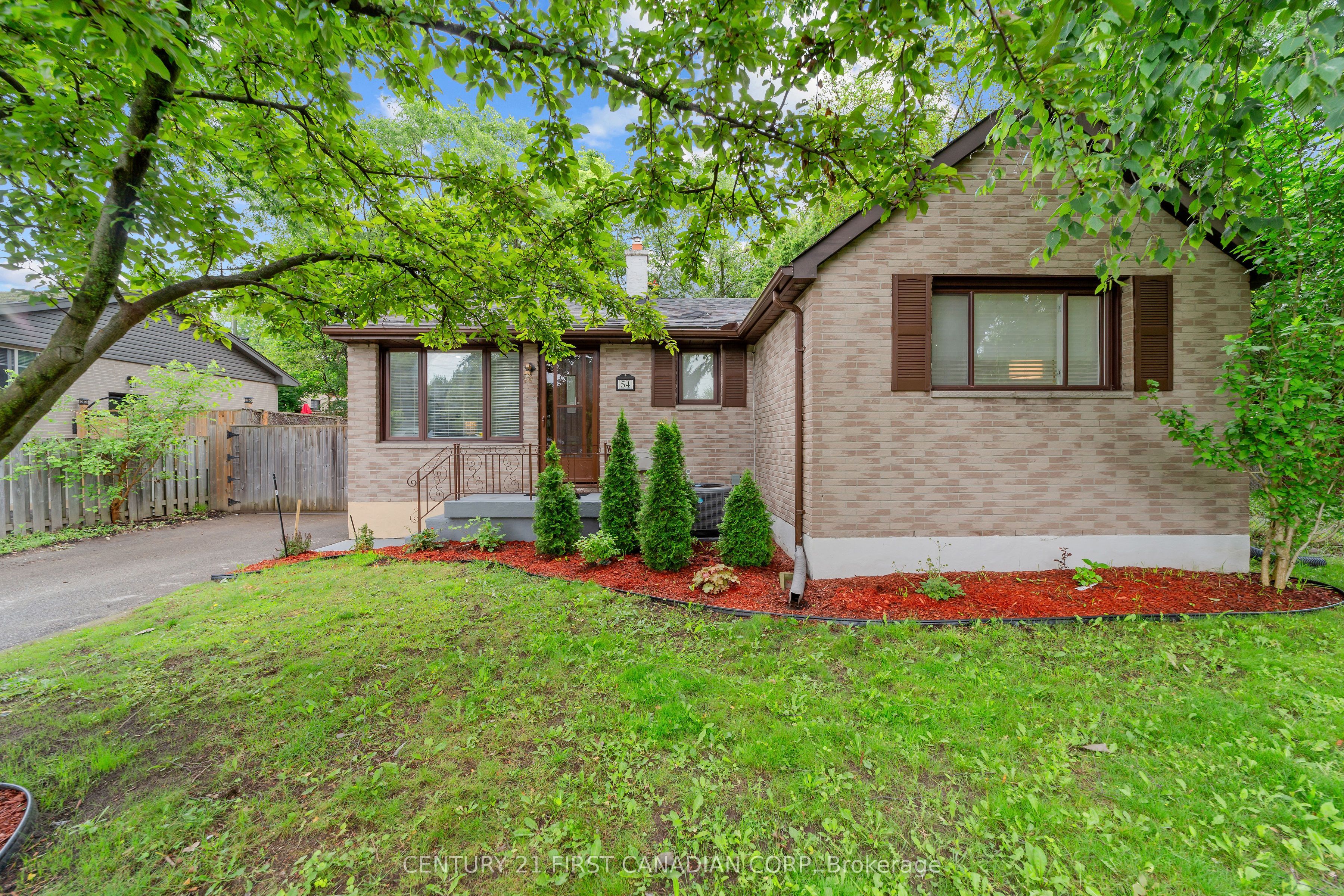 54 Manitoulin Drive, London East, ON N5W 1M4 photo 3