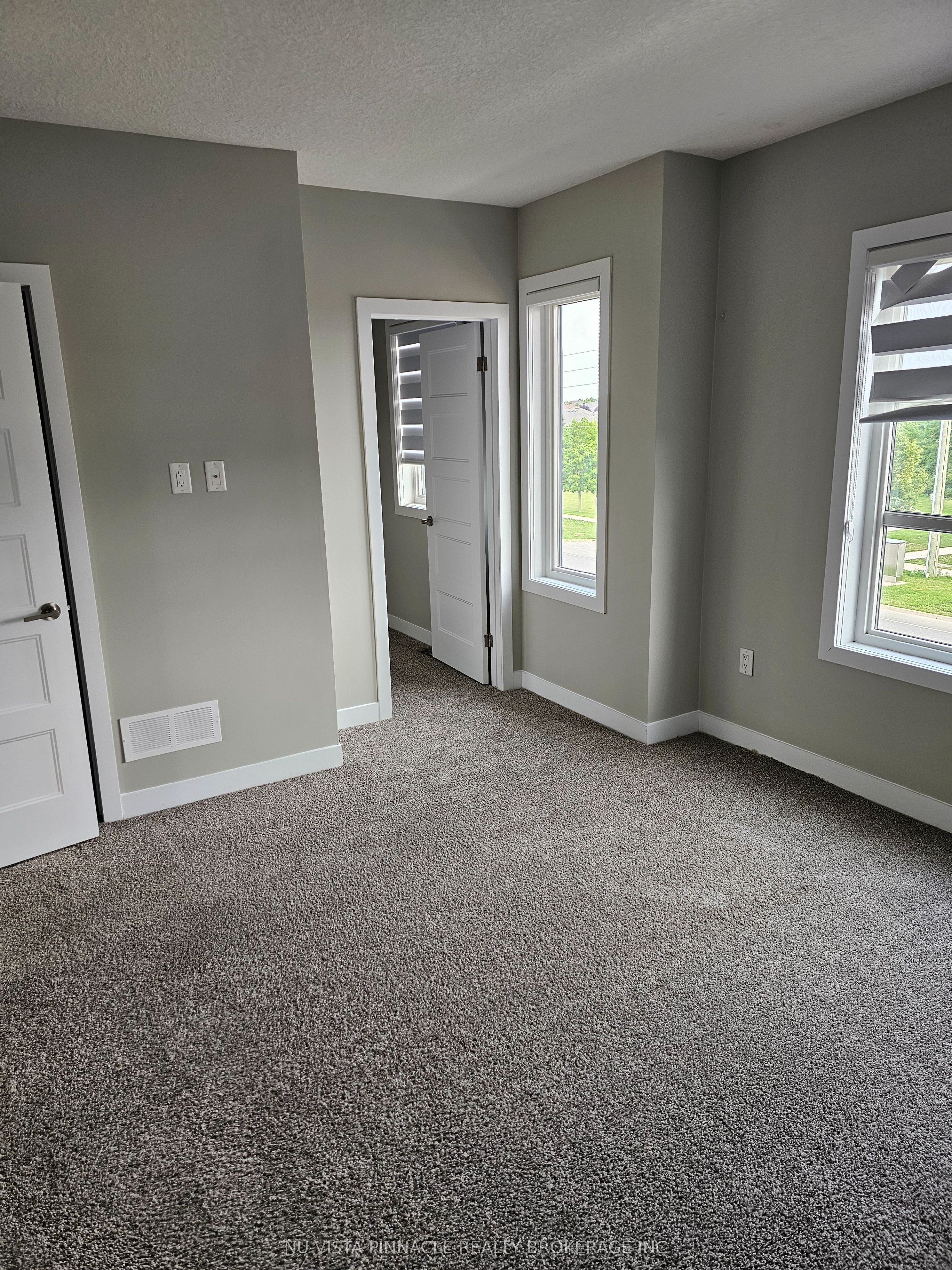 929 SARNIA Road, London North, ON N6H 0J7 photo 5