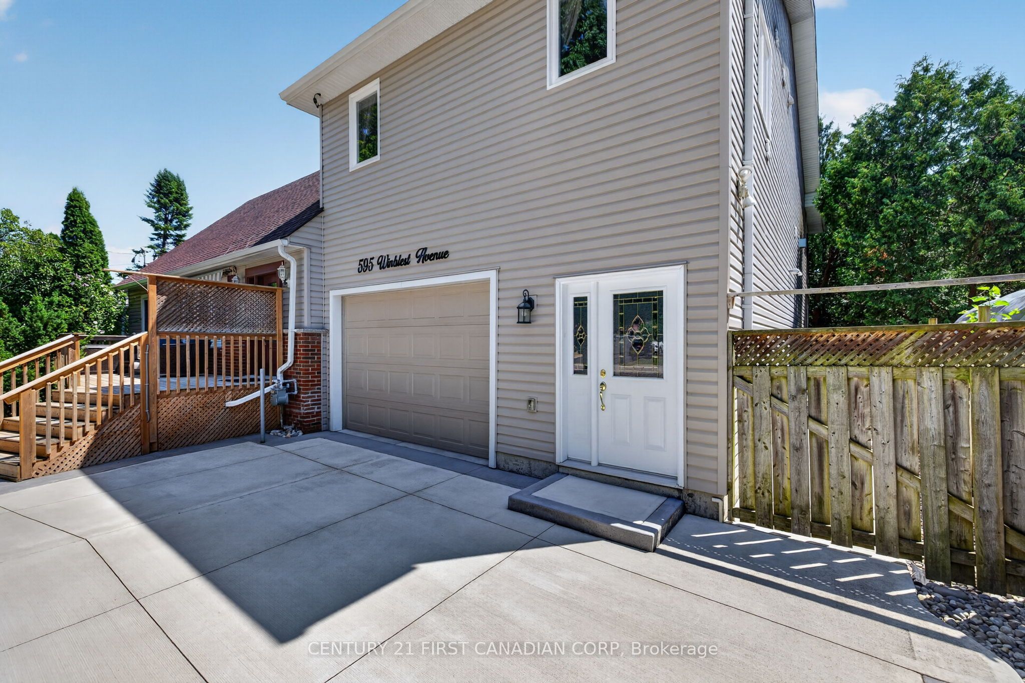 595 Winblest Avenue, London South, ON N6C 3C4 photo 4