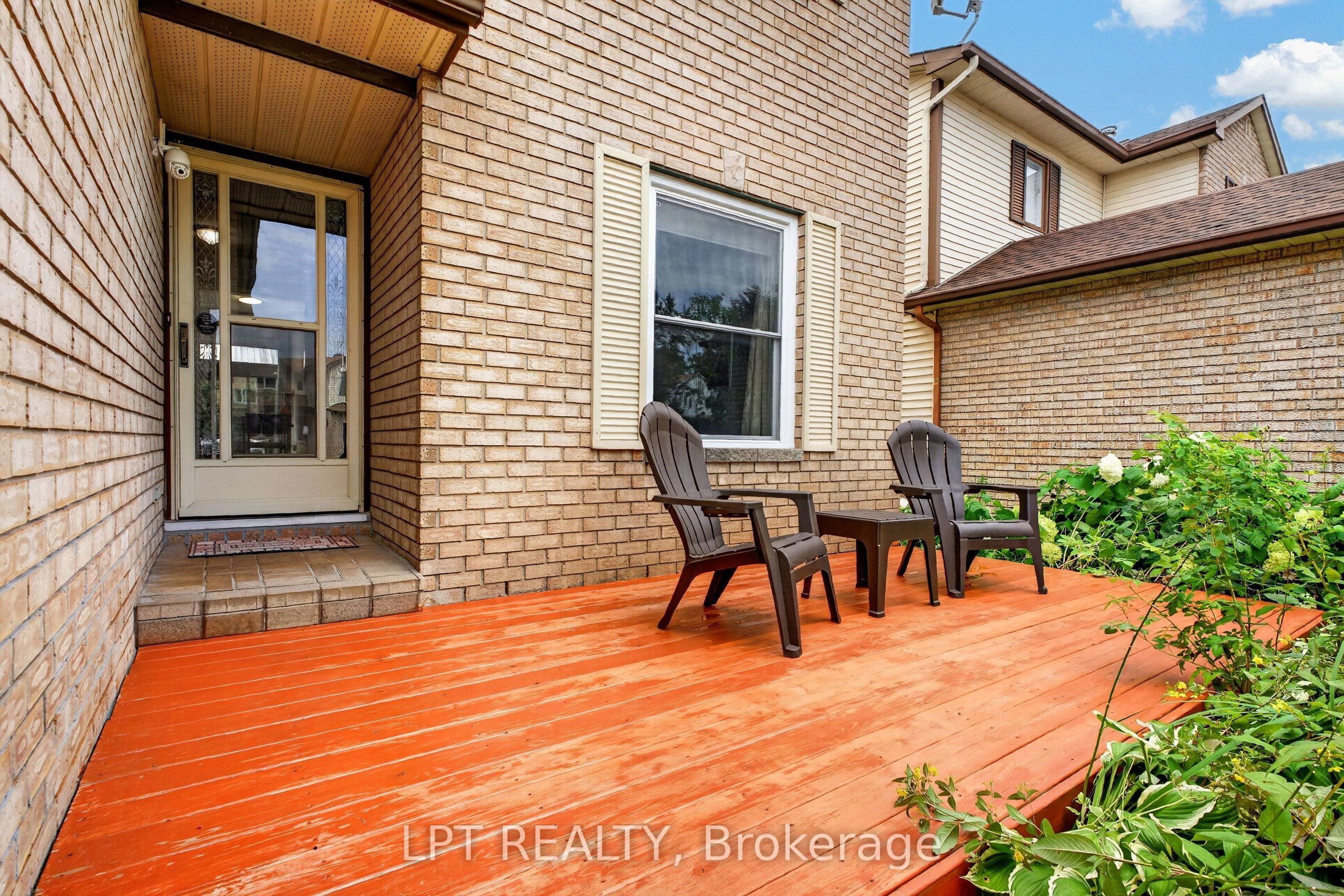 56 Victor Street, Stittsville - Munster - Richmond, ON K2S 1H8 photo 3
