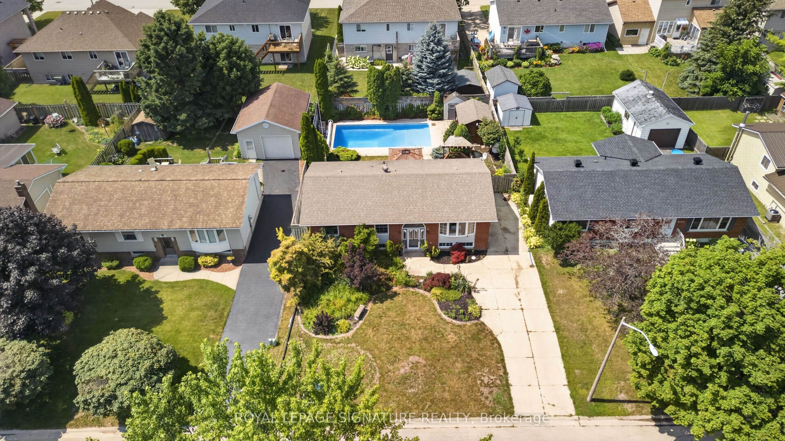 644 Scott Street, Kincardine, ON N2Z 1V6 photo 2