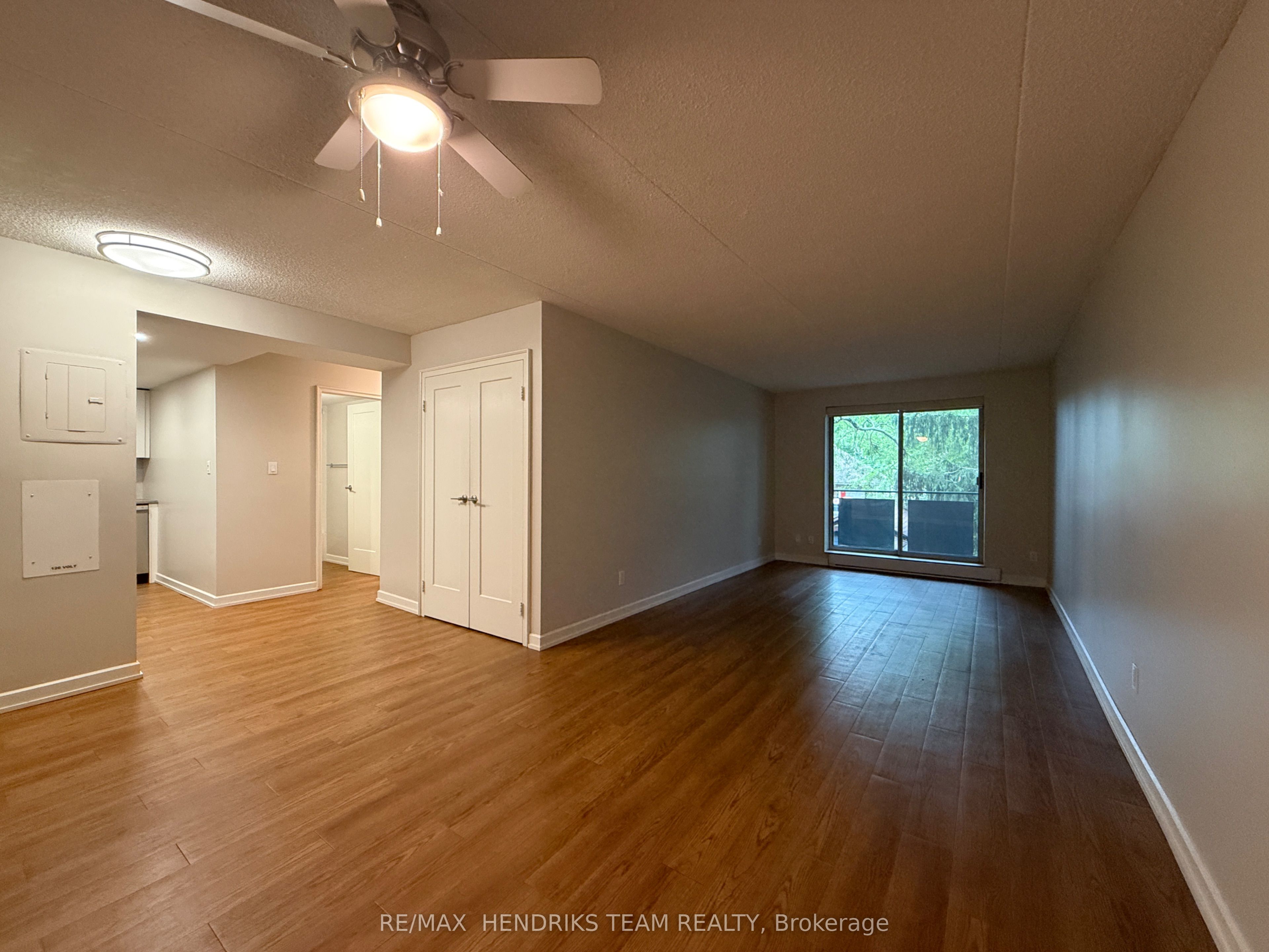 234 Oakdale Avenue 210, St. Catharines, ON L2P 2K6 photo 5