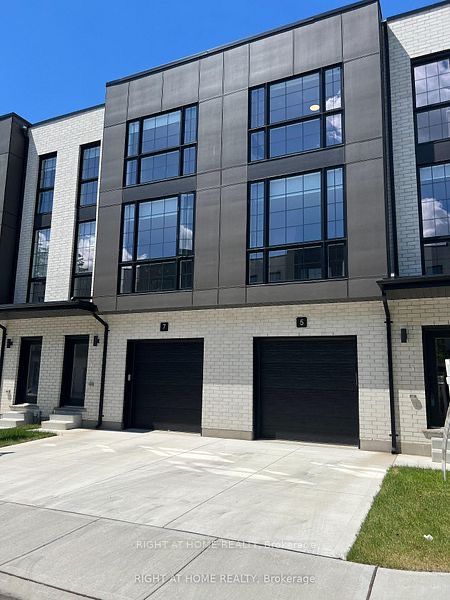 2500 MAIN Street 15, London South, ON N6P 1T5