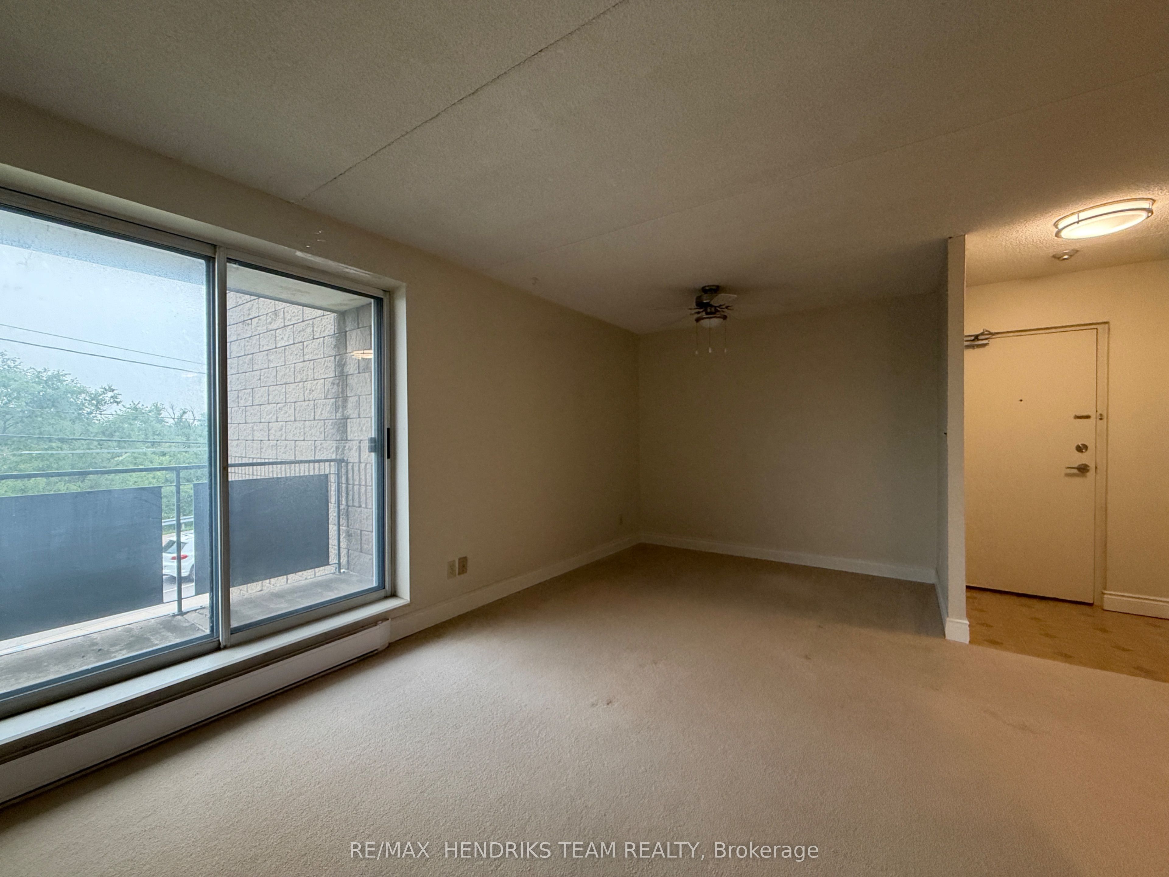 234 Oakdale Avenue 202, St. Catharines, ON L2P 2K6 photo 4