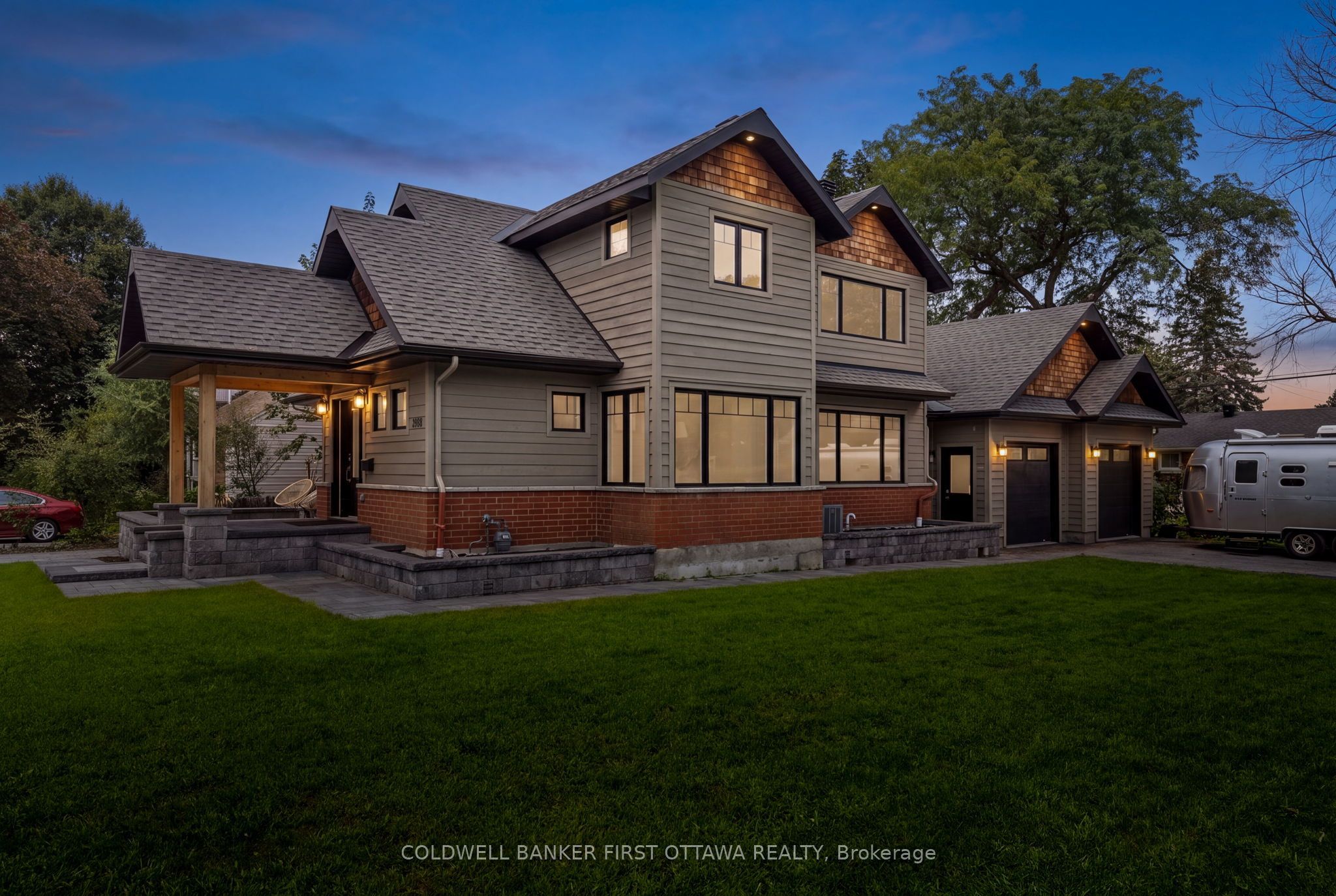 199 Mountbatten Avenue, Alta Vista and Area, ON K1H 5V6
