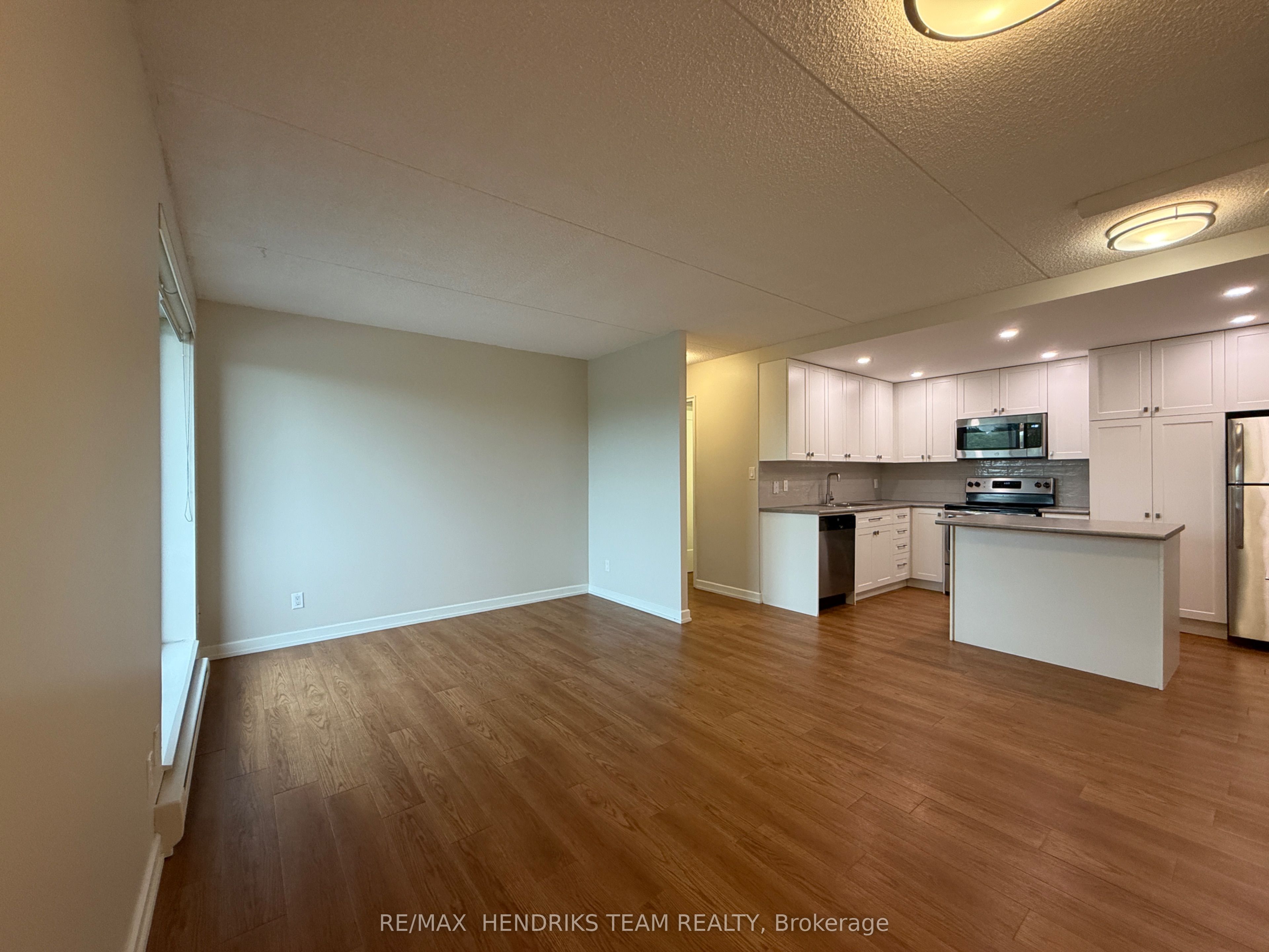 234 Oakdale Avenue 201, St. Catharines, ON L2P 2K6 photo 5