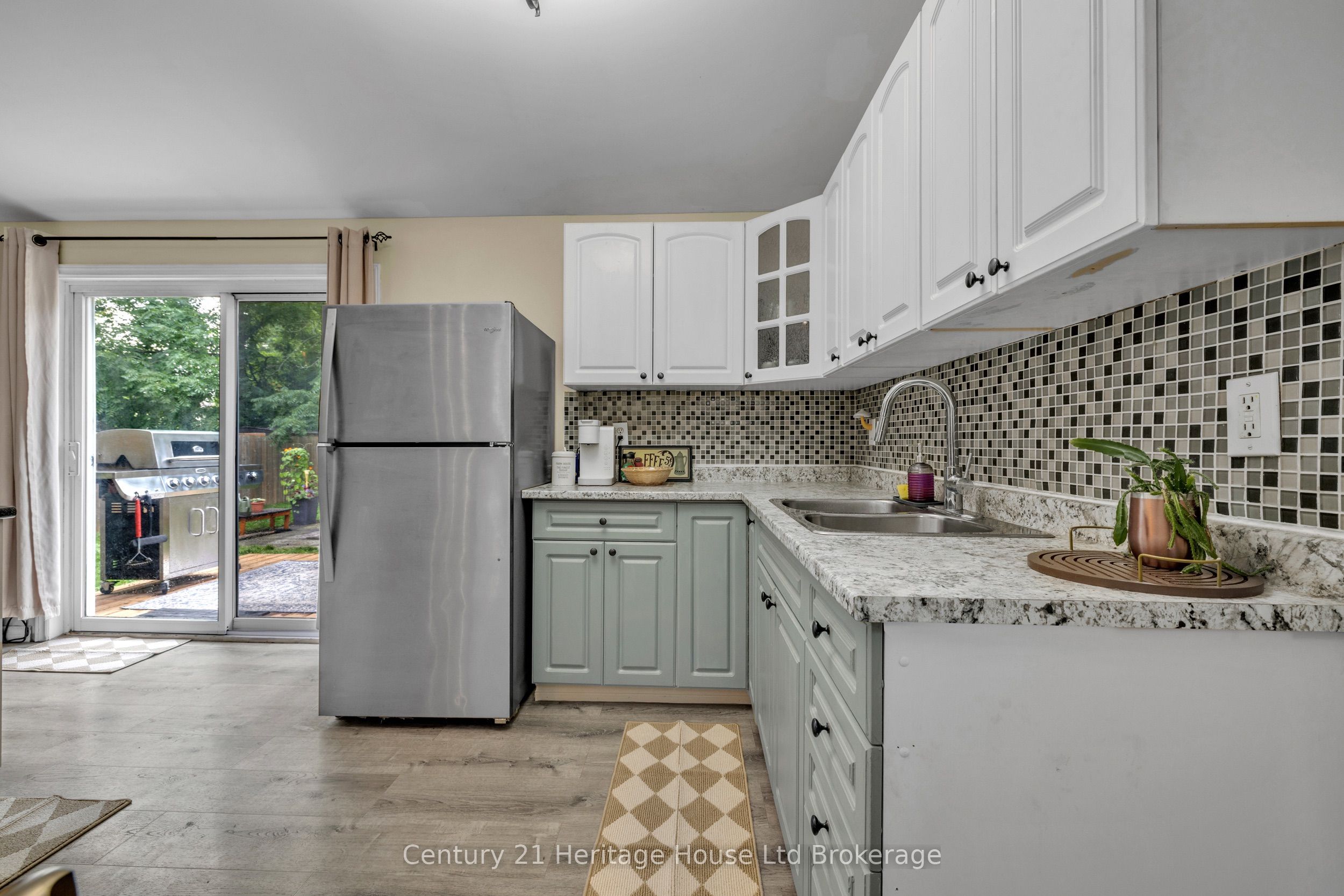 674 Hayball Street, Woodstock, ON N4S 4Z4 photo 4