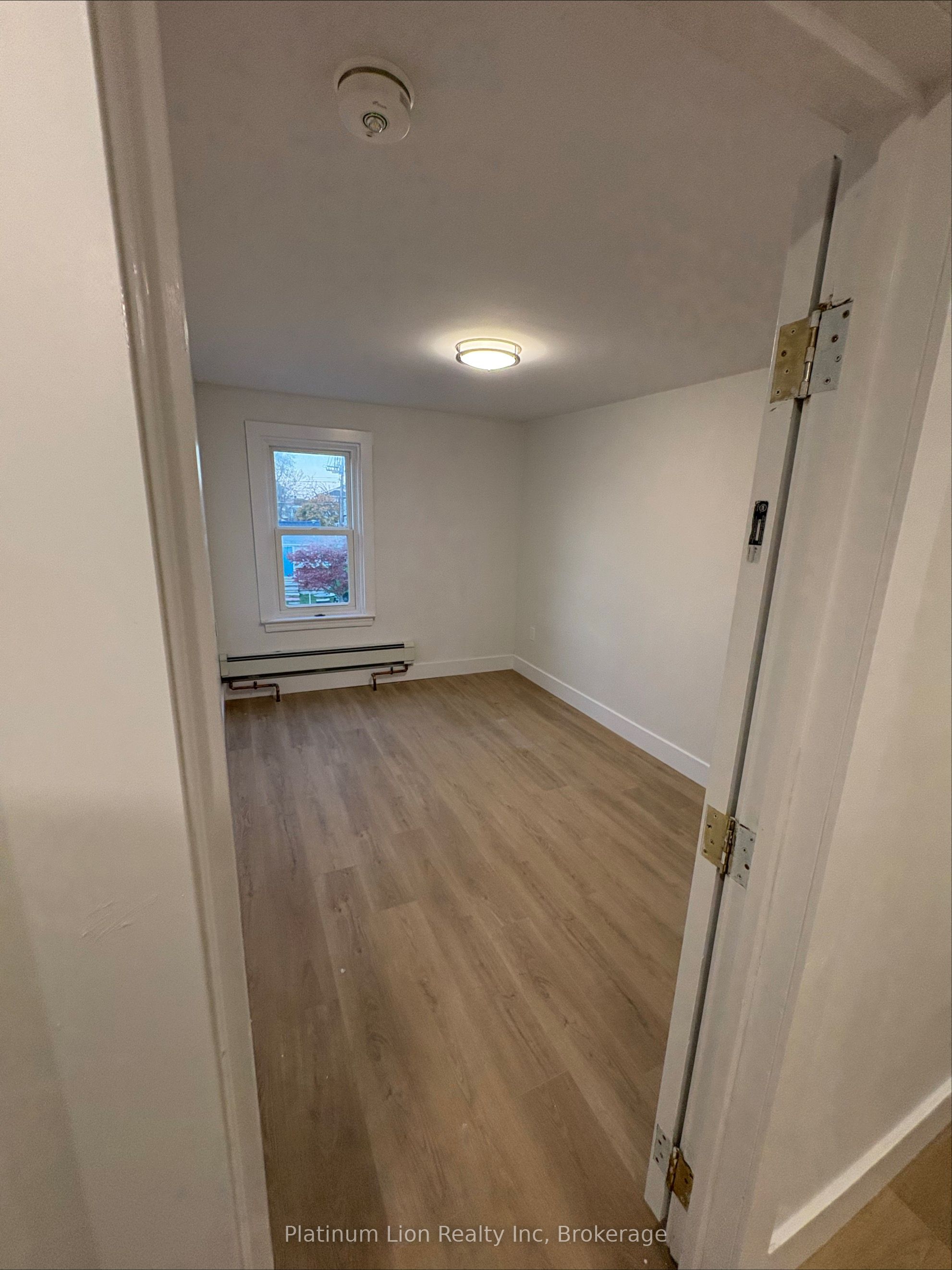 803 King Street 8, Port Colborne, ON L3K 4J3 photo 3